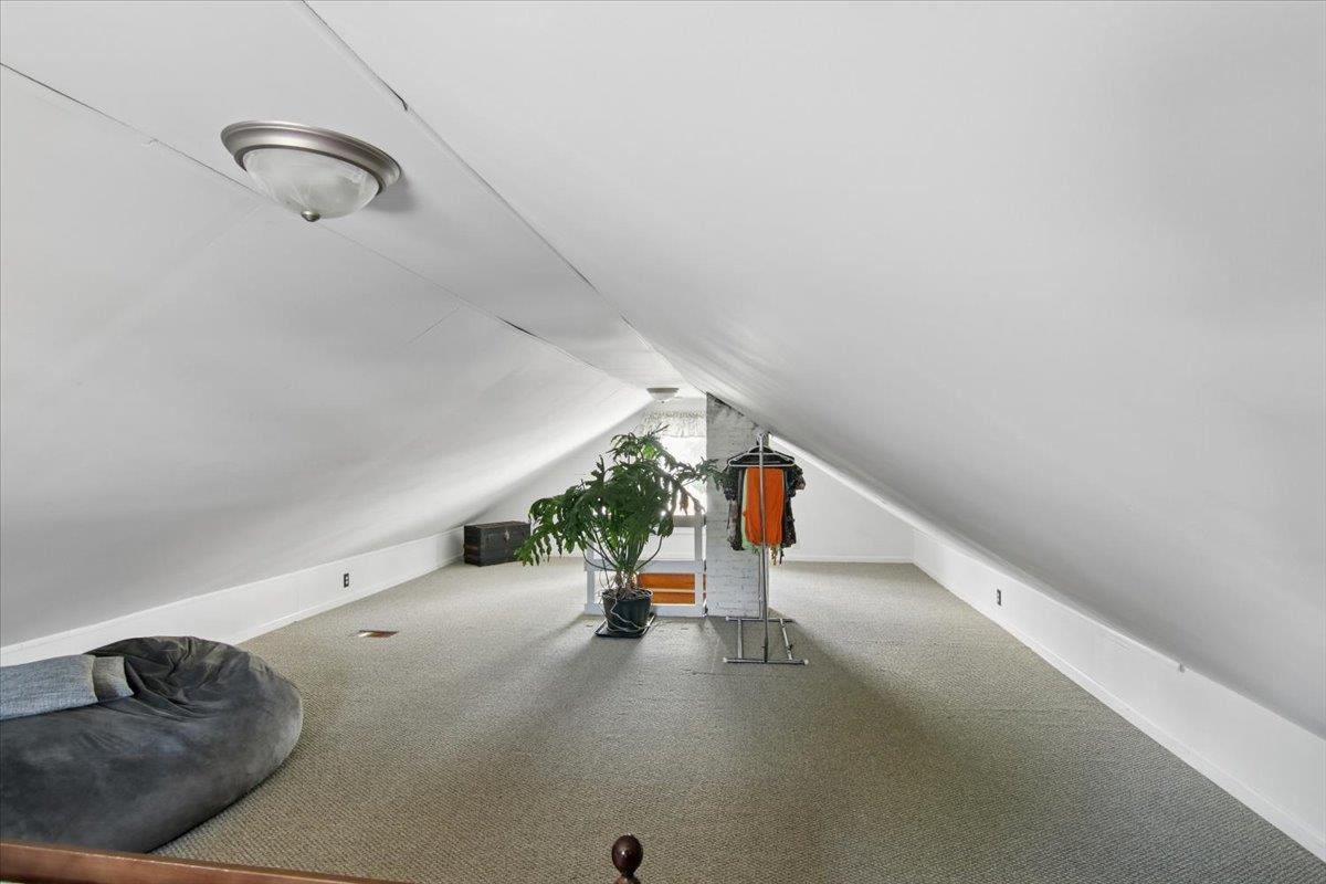 6 Fairview Street Property Photo 30