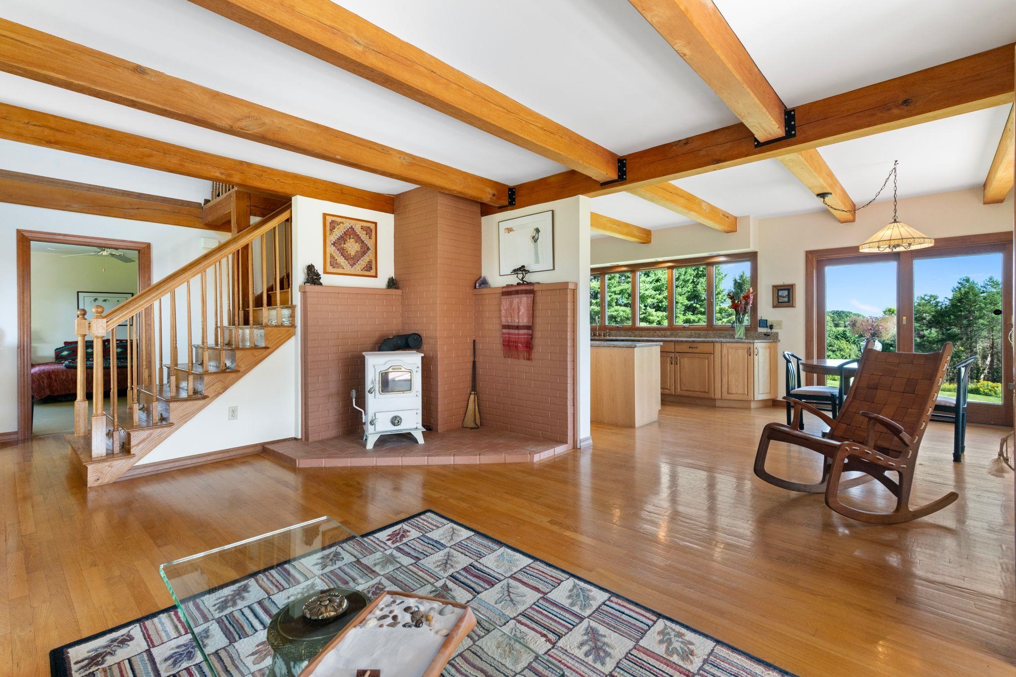 47 Oak Hill Drive Property Photo 5