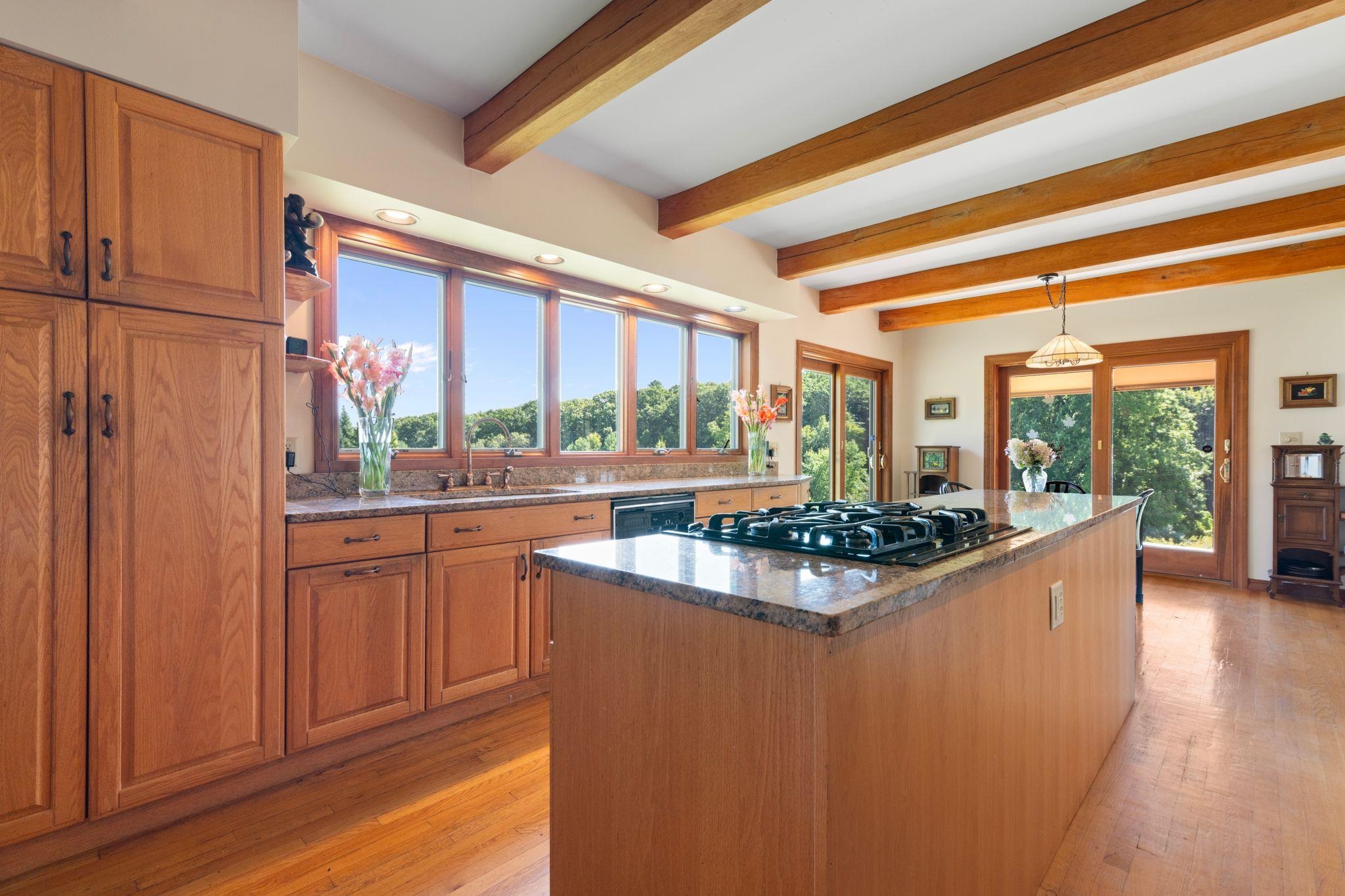47 Oak Hill Drive Property Photo 12