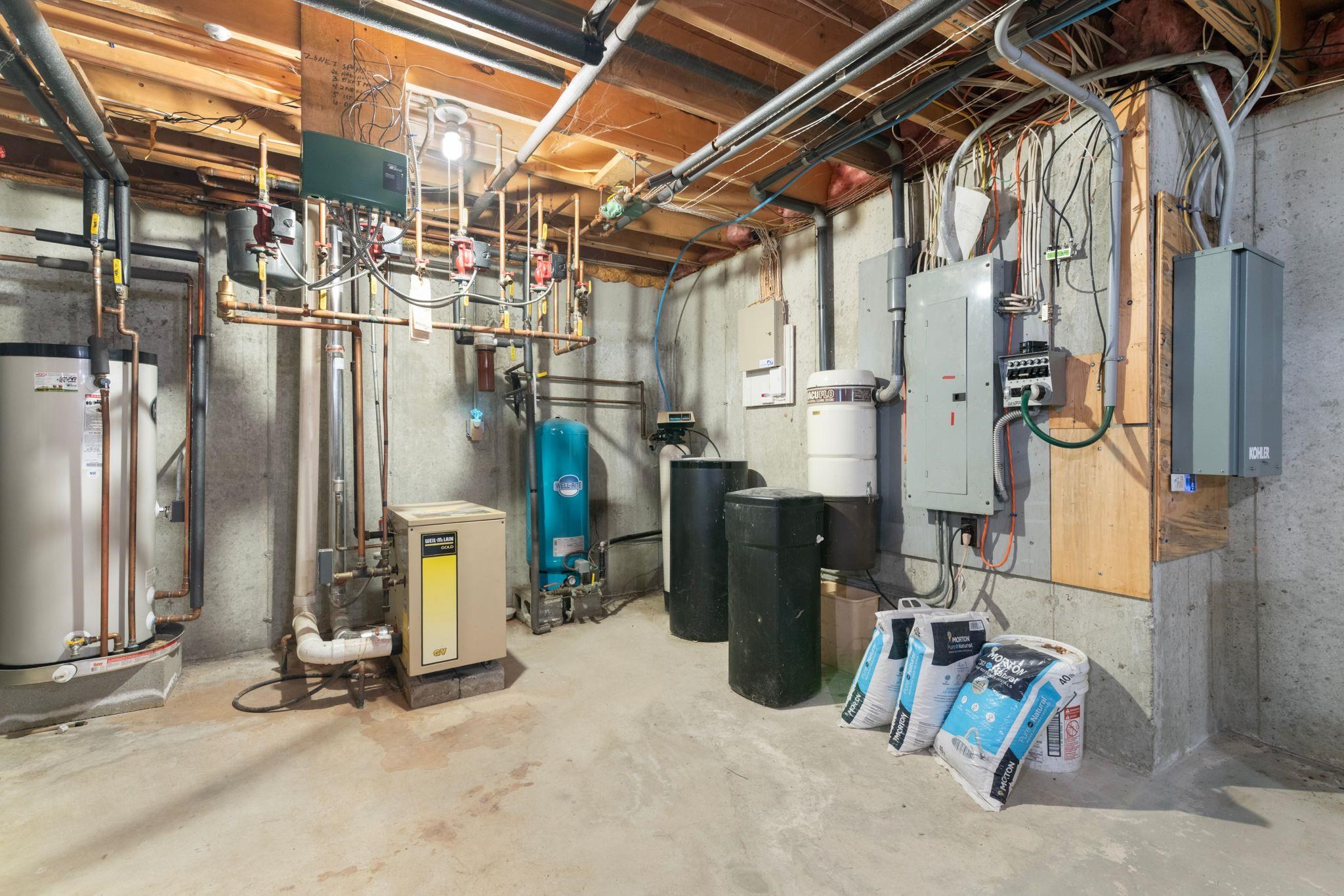 47 Oak Hill Drive Property Photo 25