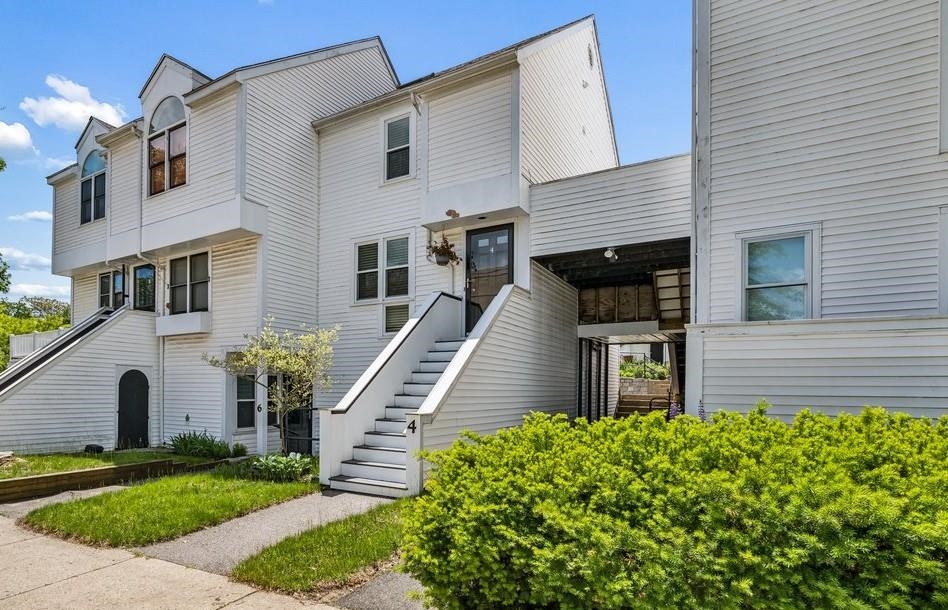 4 Montgomery Street Property Photo 19