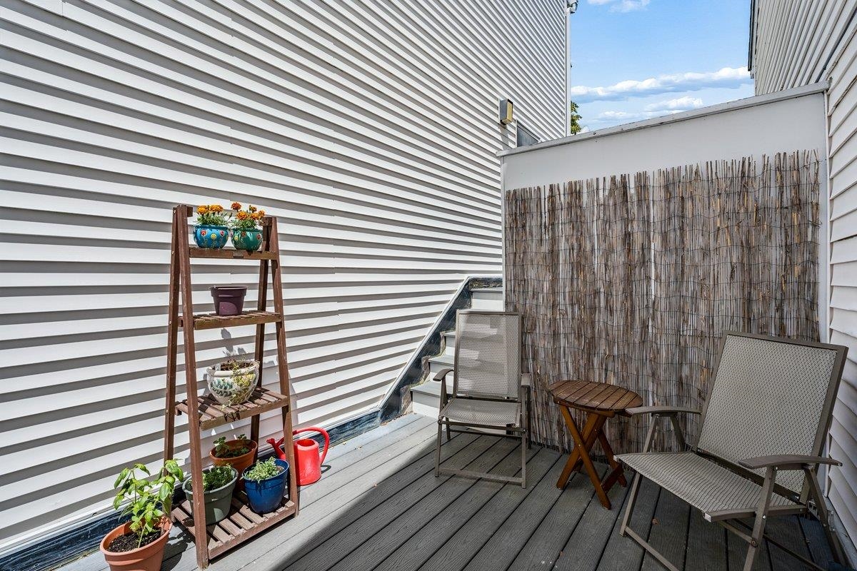4 Montgomery Street Property Photo 20