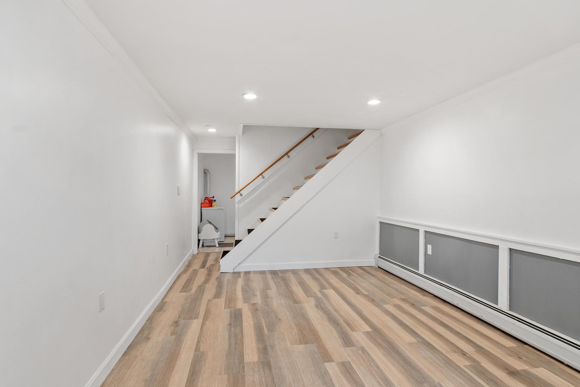 786 Mammoth Road Property Photo 12