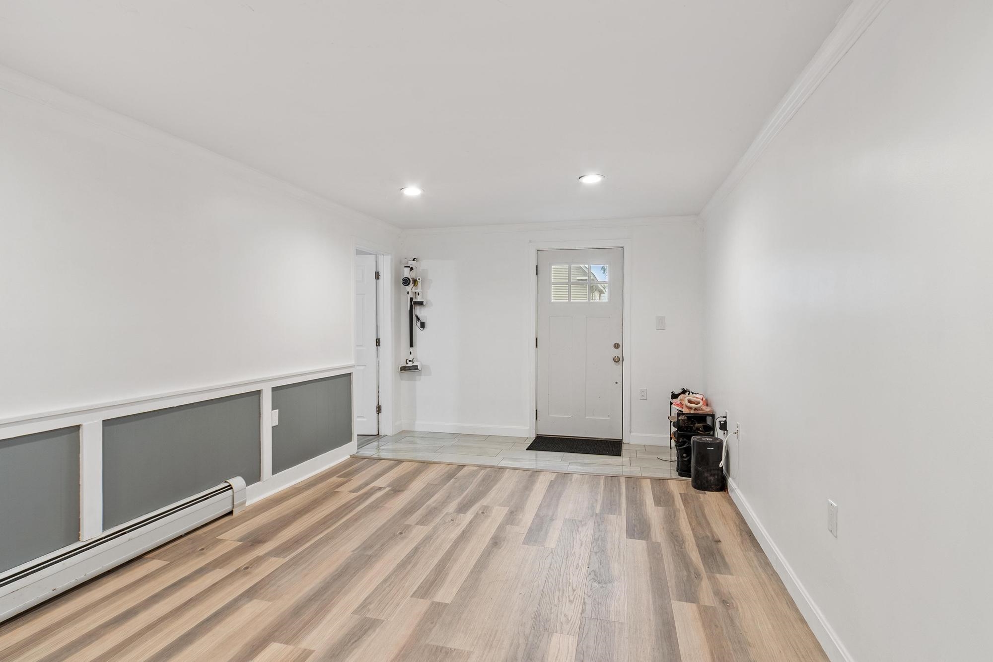 786 Mammoth Road Property Photo 13