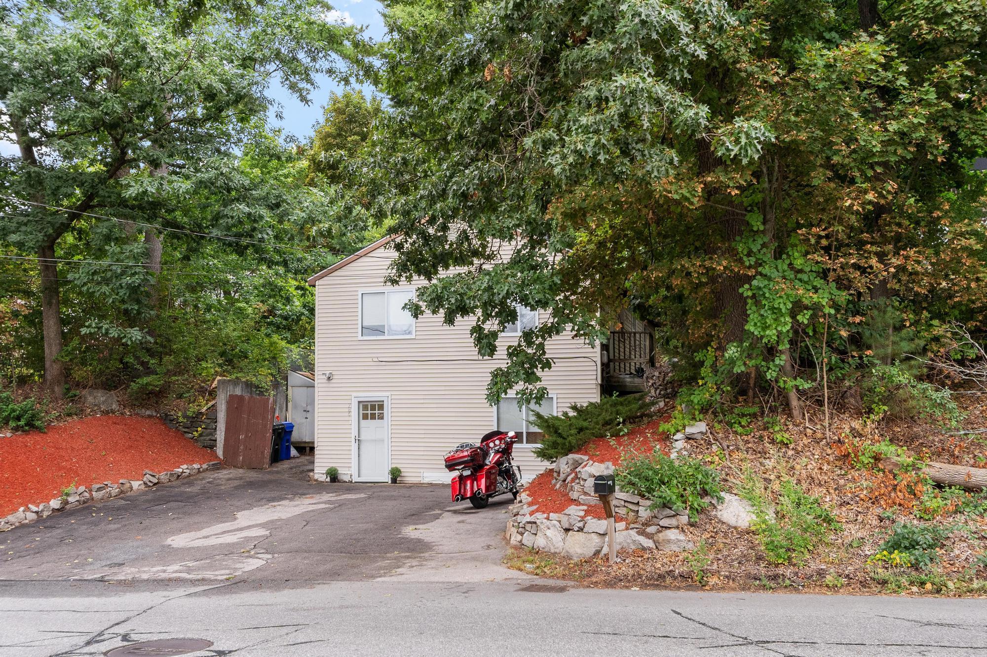 786 Mammoth Road Property Photo 29