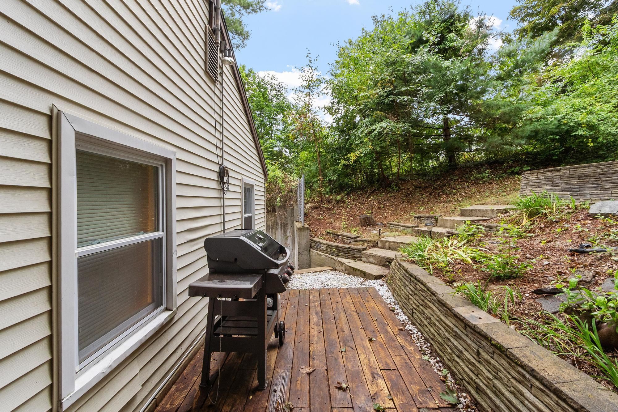 786 Mammoth Road Property Photo 30