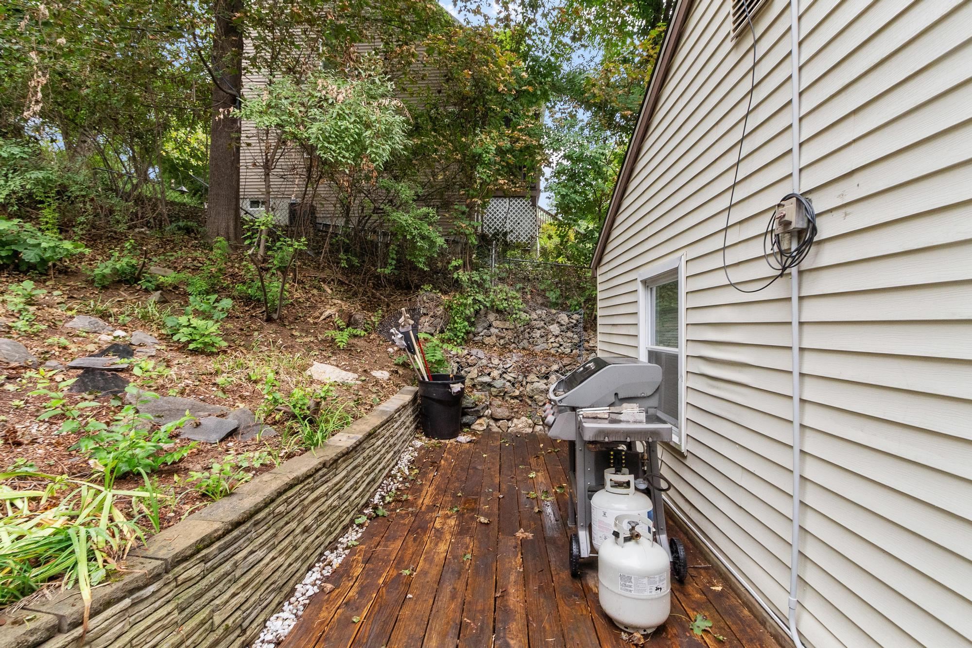 786 Mammoth Road Property Photo 33