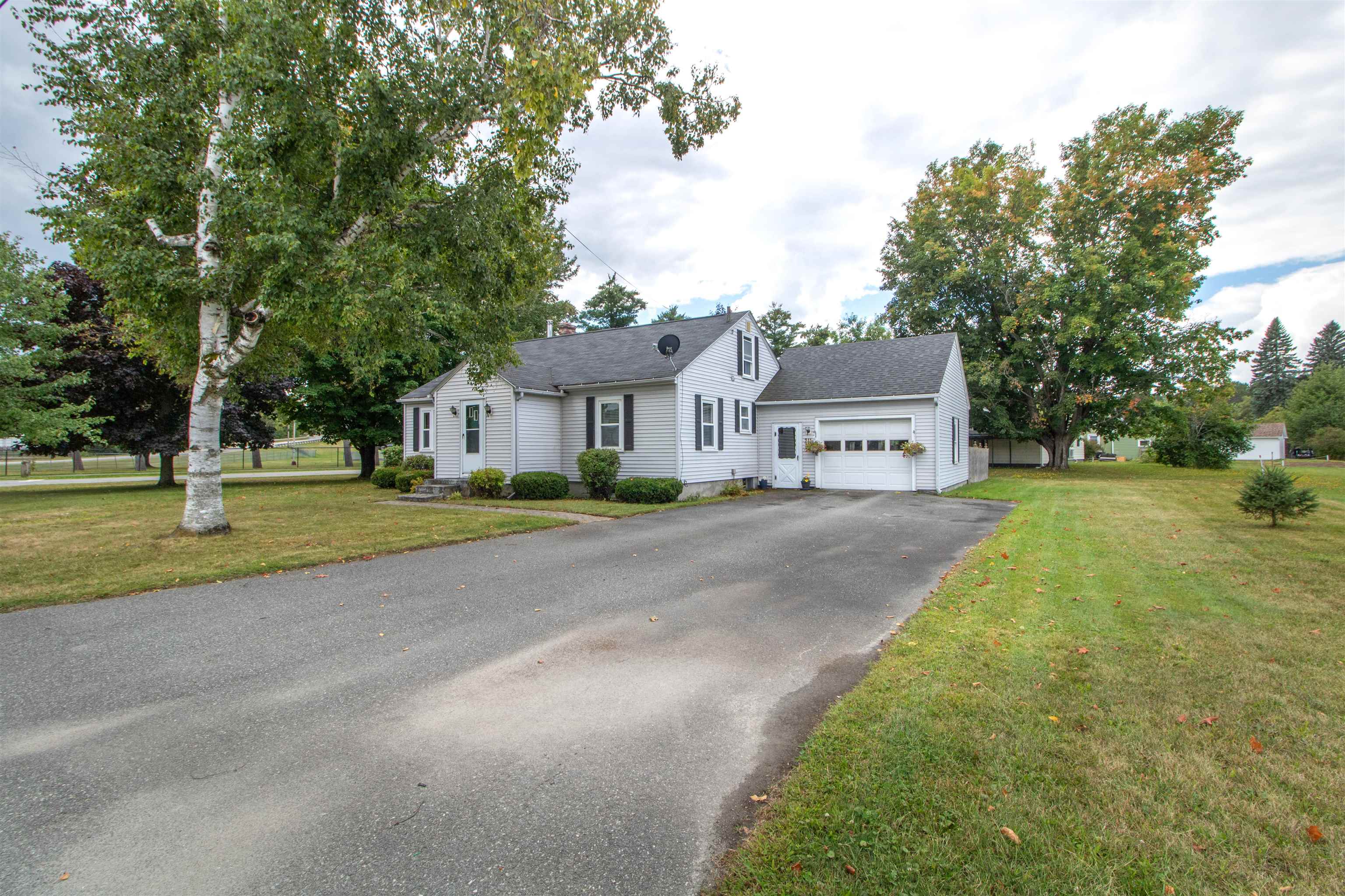 211 Bluff Road Property Photo 1