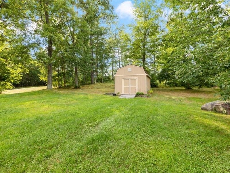 110 Pheasant Lane Property Photo 26