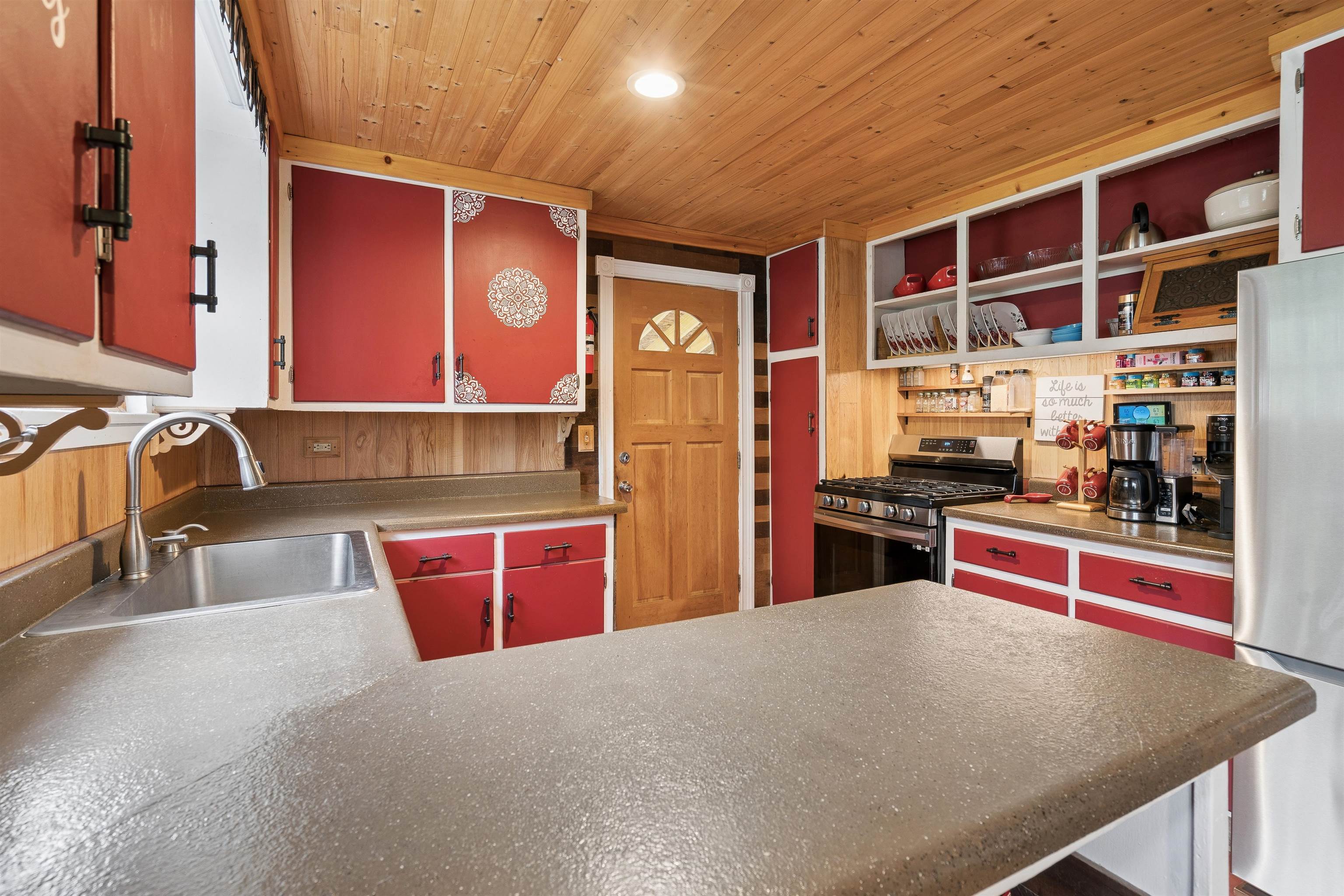 3 Fairview Street Property Photo 14