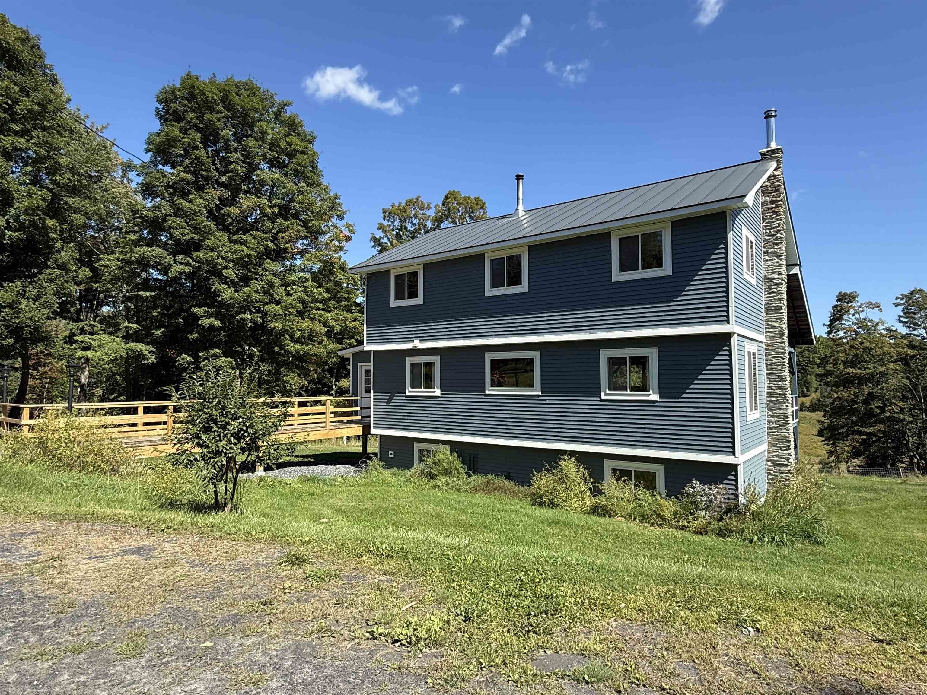 1720 Macintosh Hill Road Property Photo 1