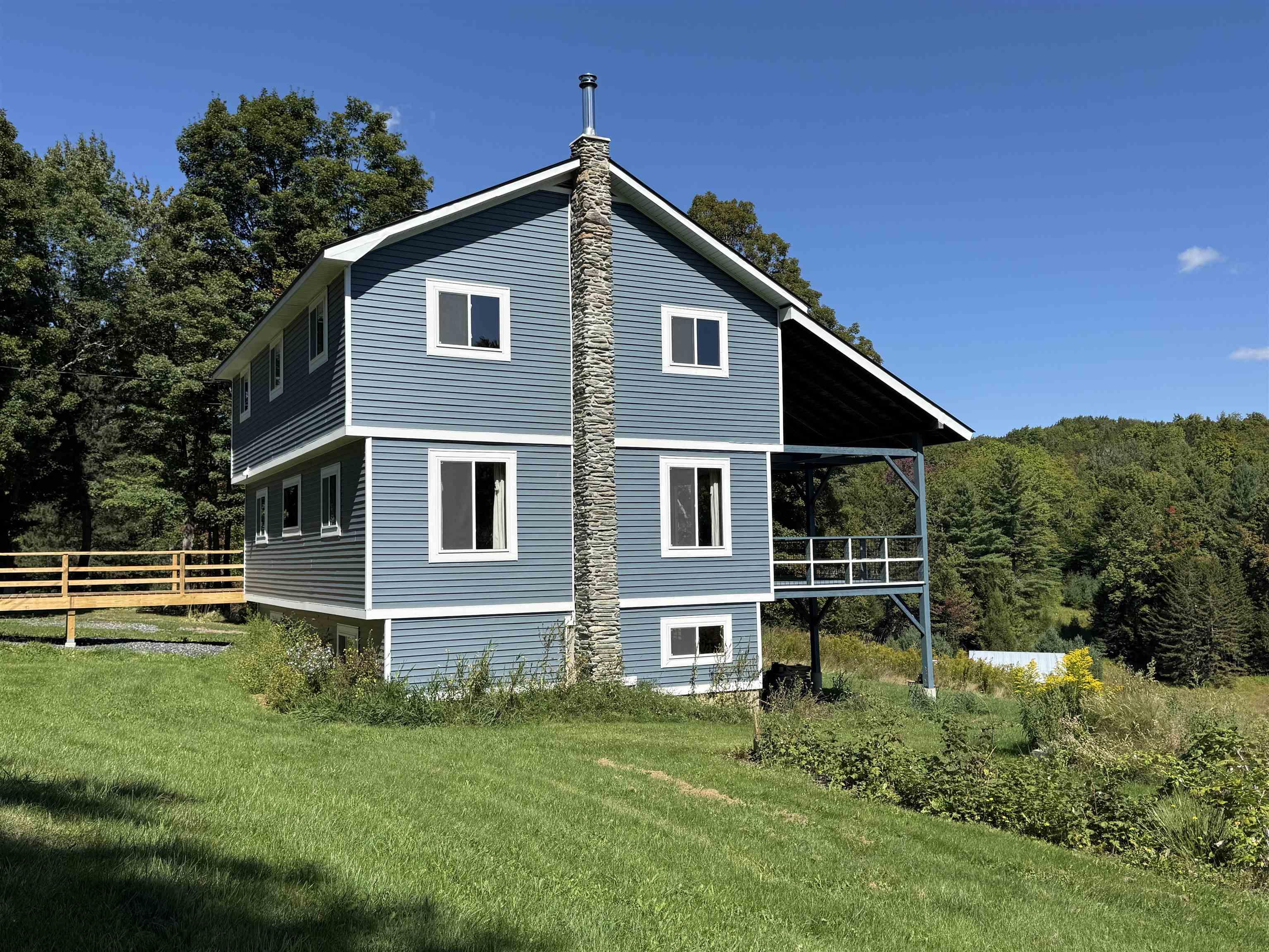 1720 Macintosh Hill Road Property Photo 3