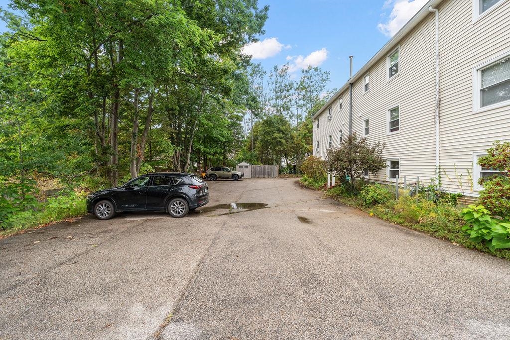 140 Cass Street Property Photo 18