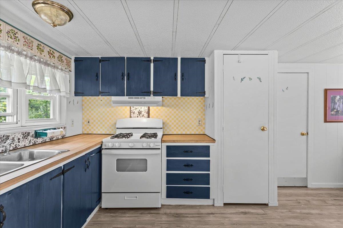 2083 West Hill Road Property Photo 14