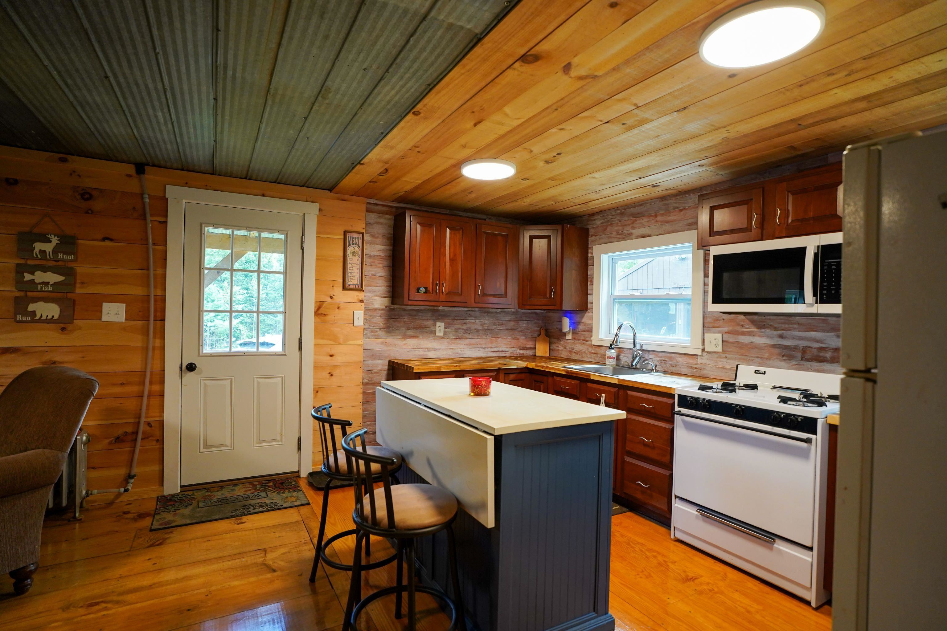 777 Tenney Pond Road Property Photo 8