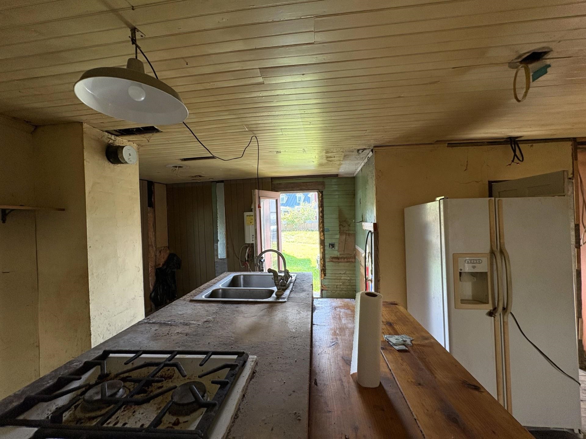 81 Vine Street Property Photo 7