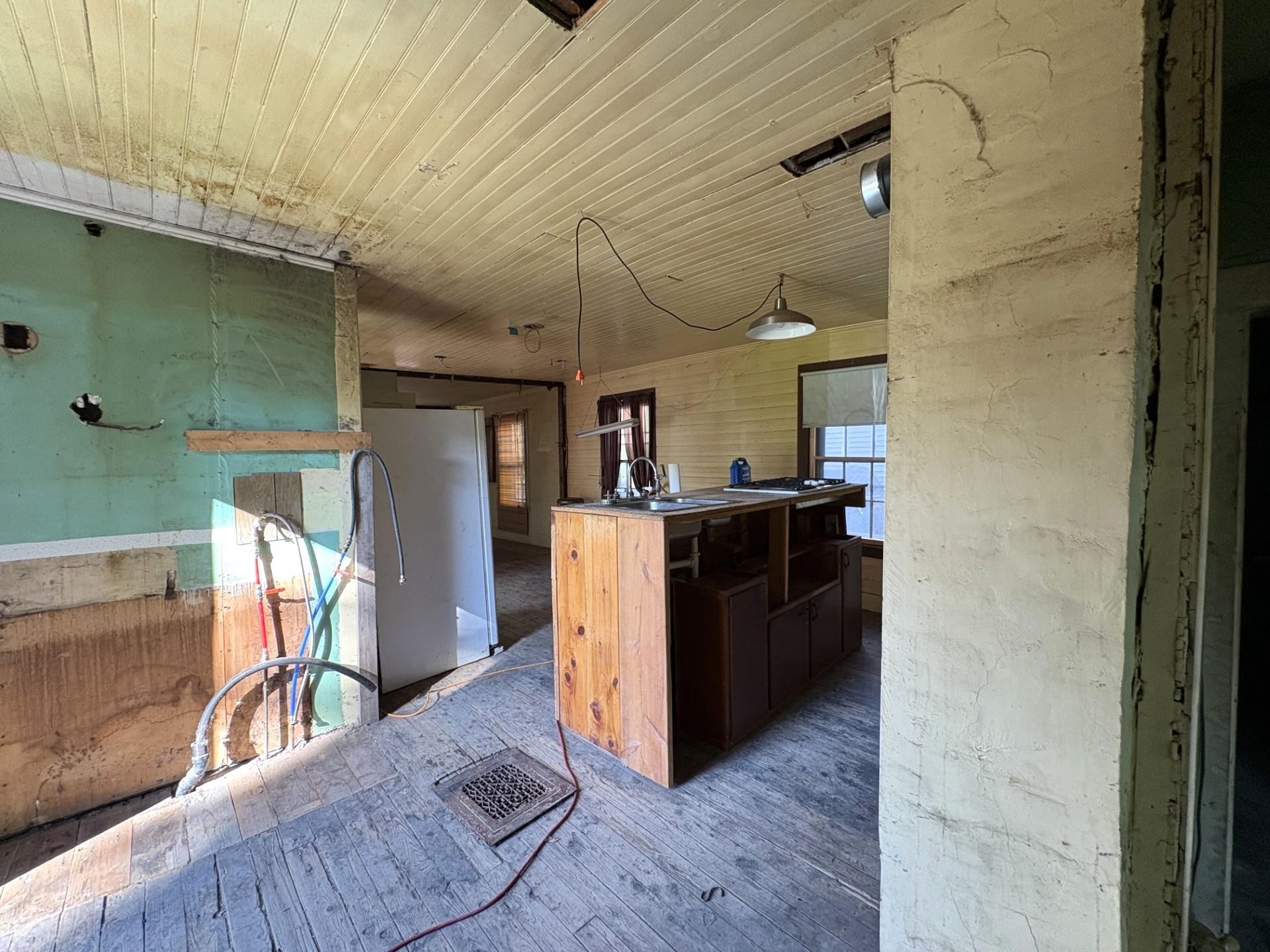 81 Vine Street Property Photo 11