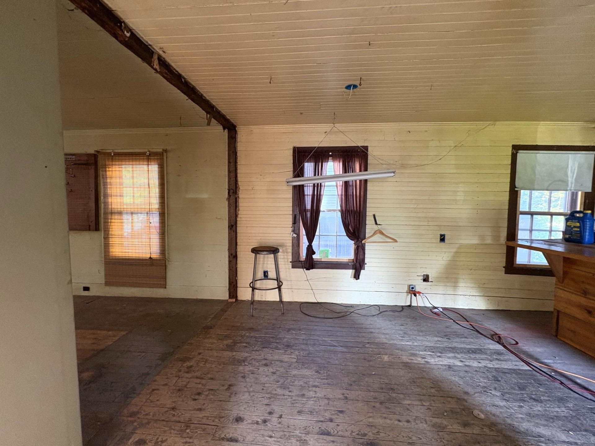 81 Vine Street Property Photo 13