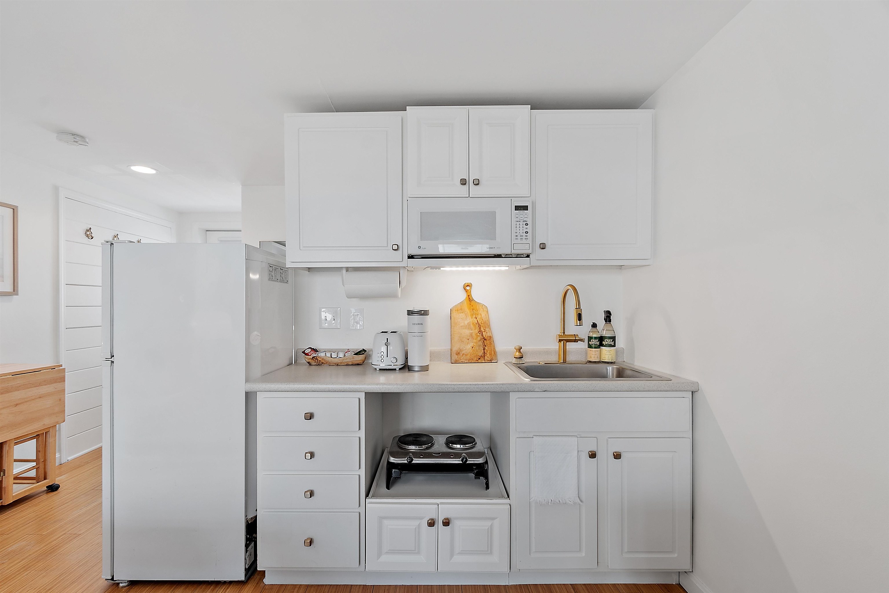 6 Ashworth Avenue Property Photo 14