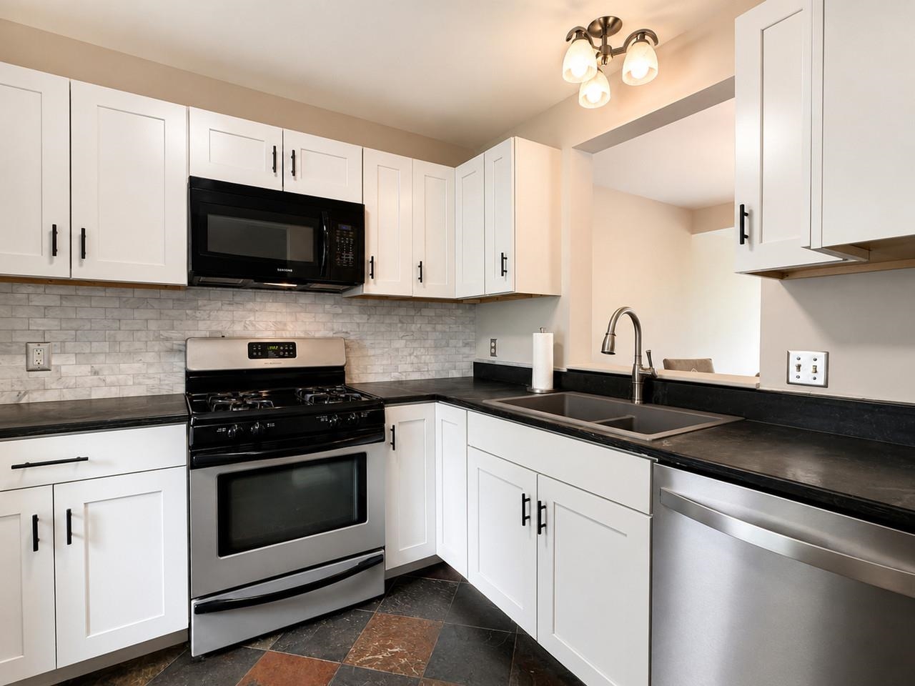 76 Seth Circle Property Photo 2