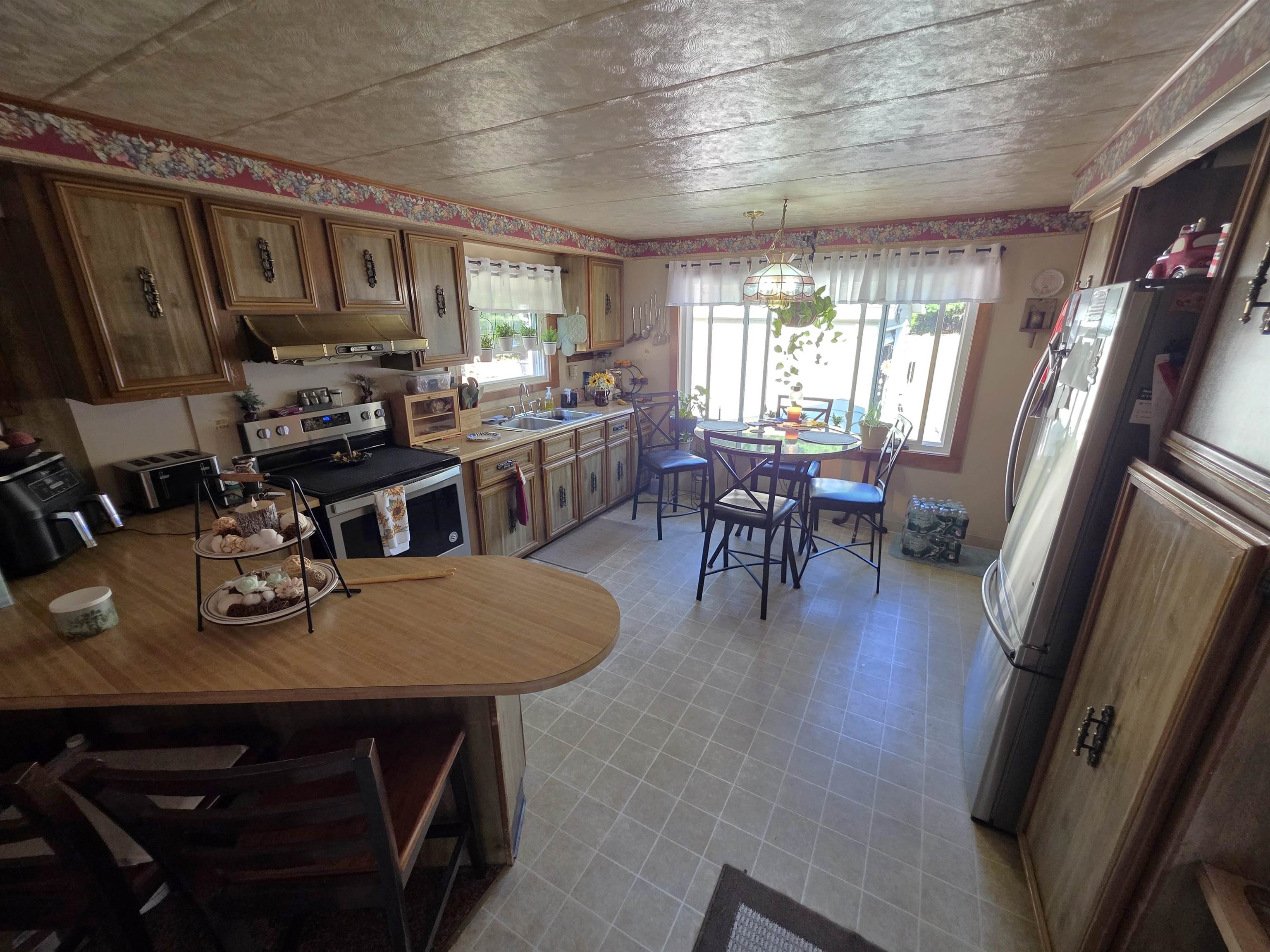 19 River Road Property Photo 2