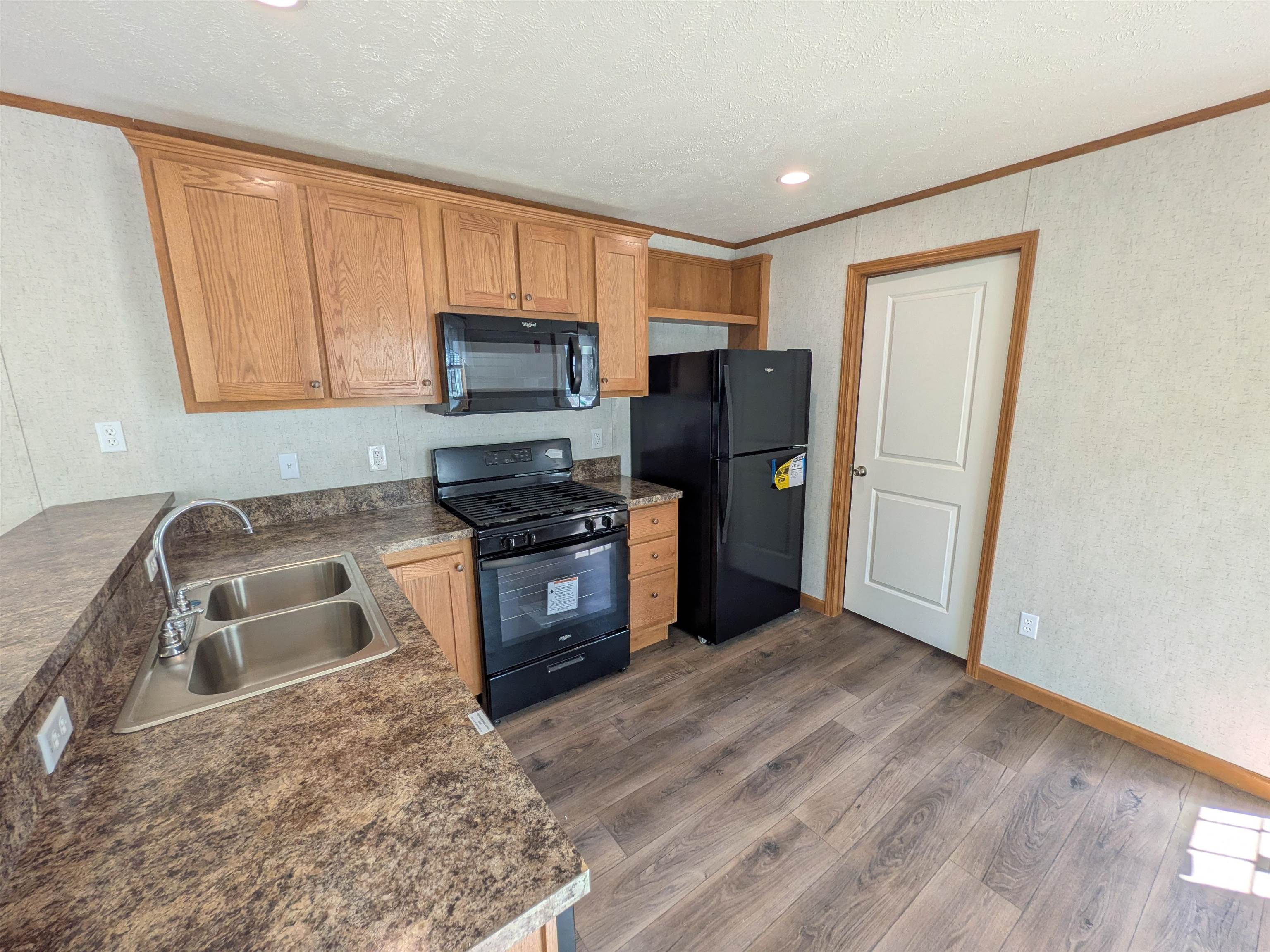 143 Hillview Terrace Property Photo 3