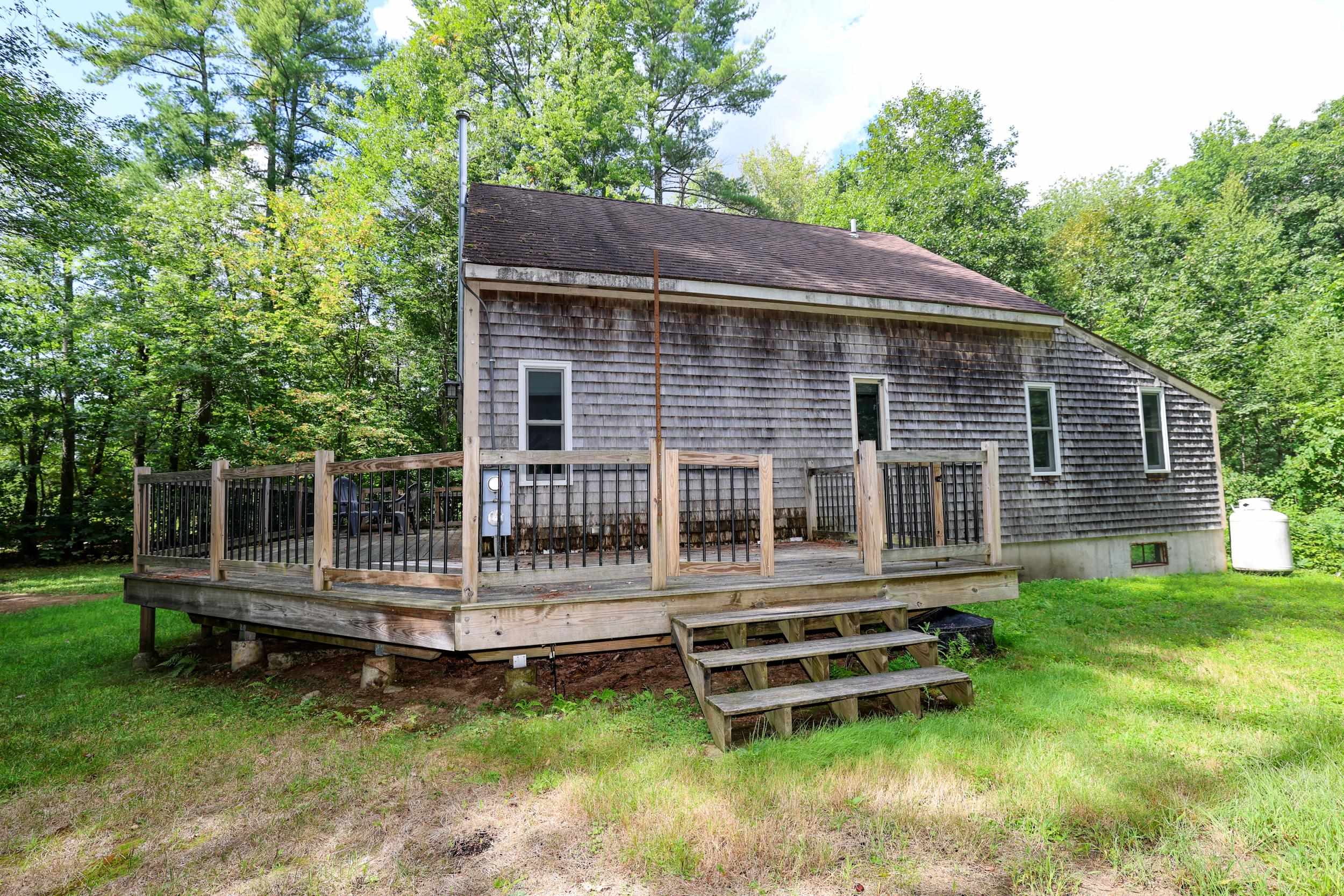 599 Tolend Road Property Photo 4