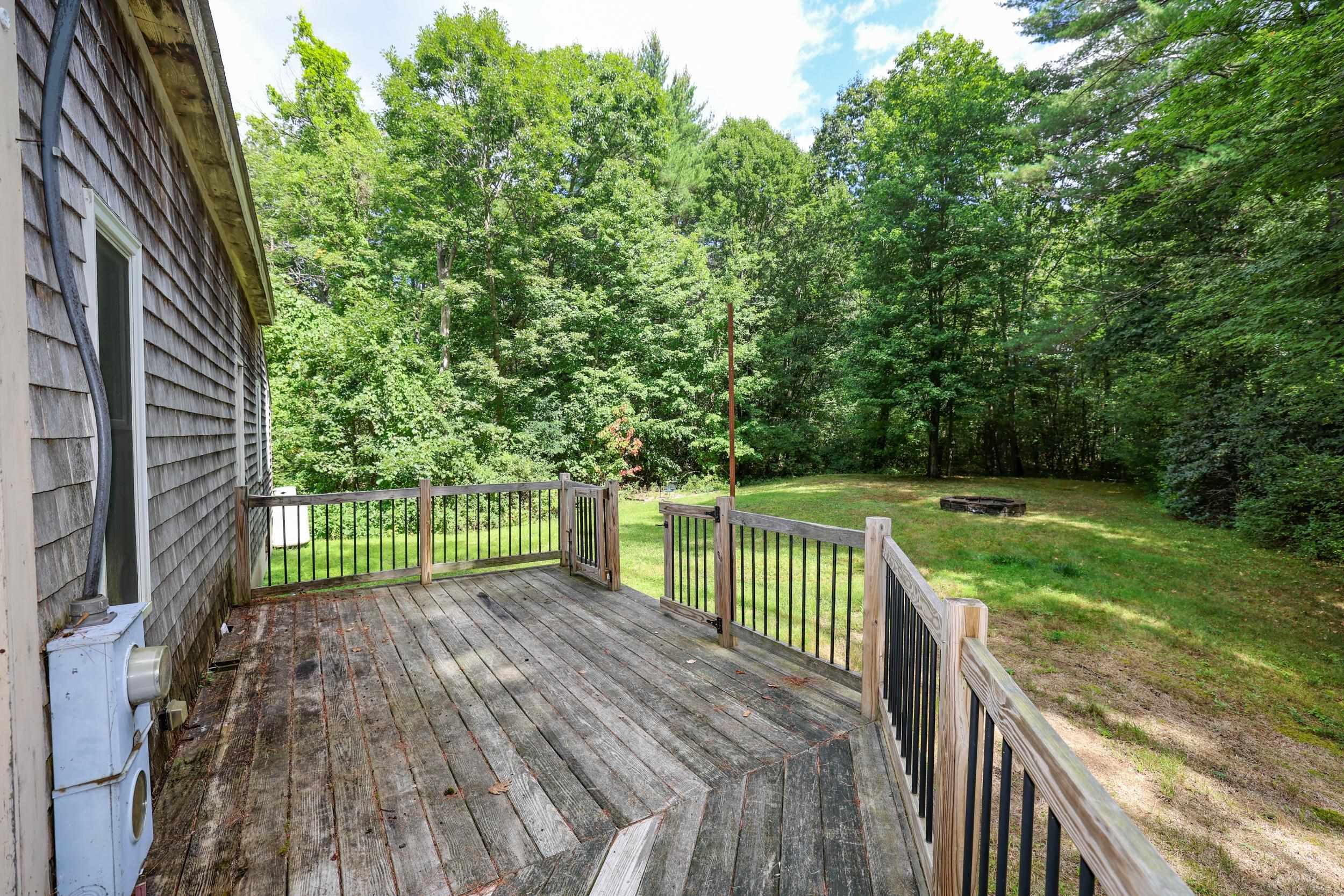 599 Tolend Road Property Photo 5