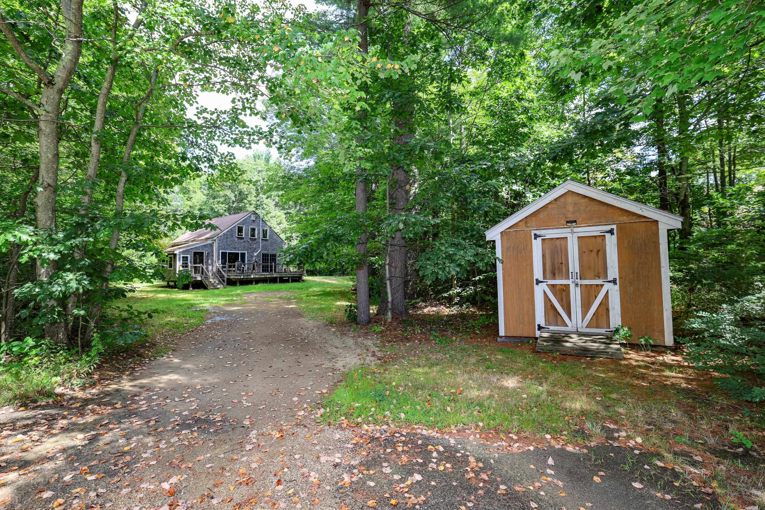 599 Tolend Road Property Photo 9