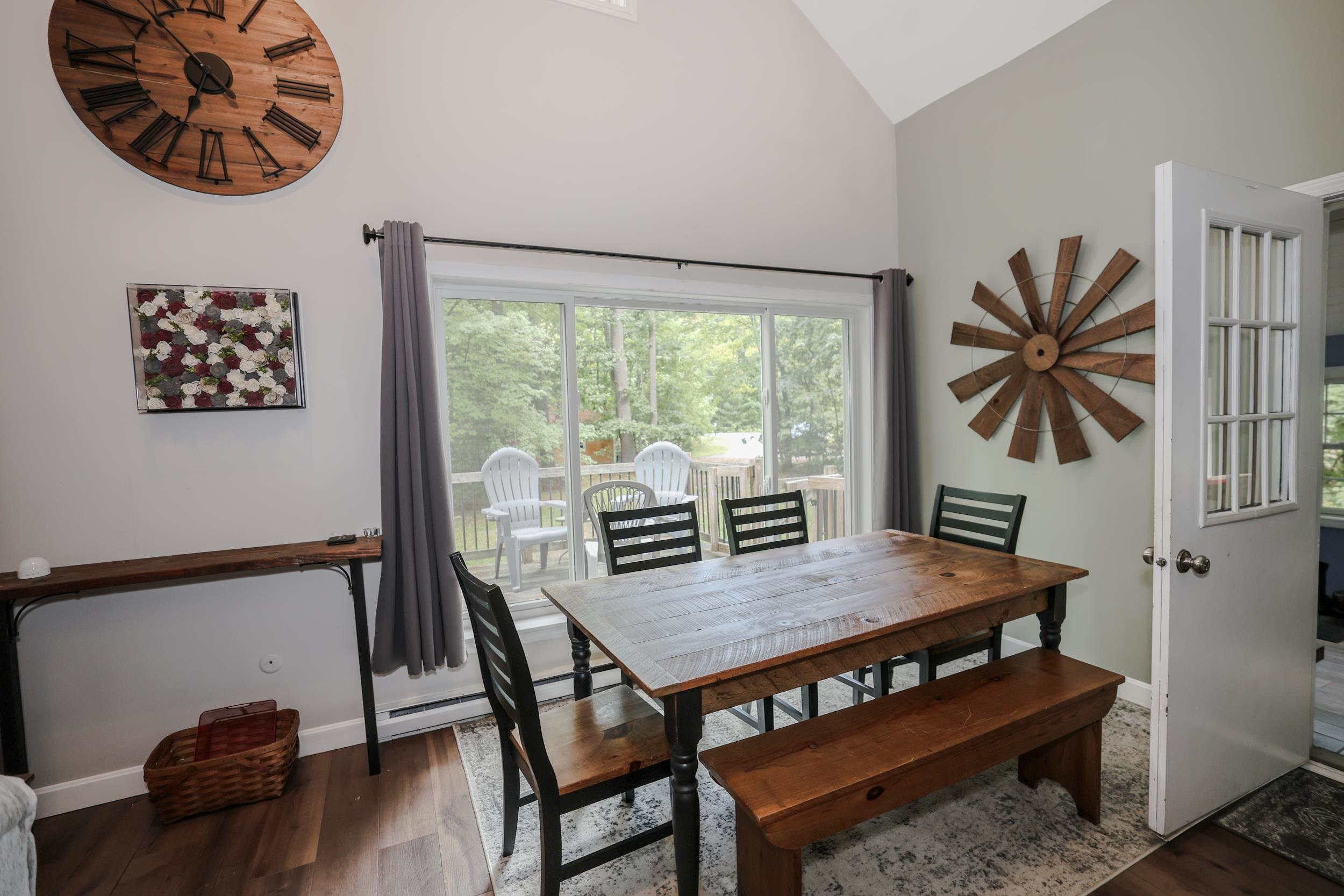 599 Tolend Road Property Photo 16