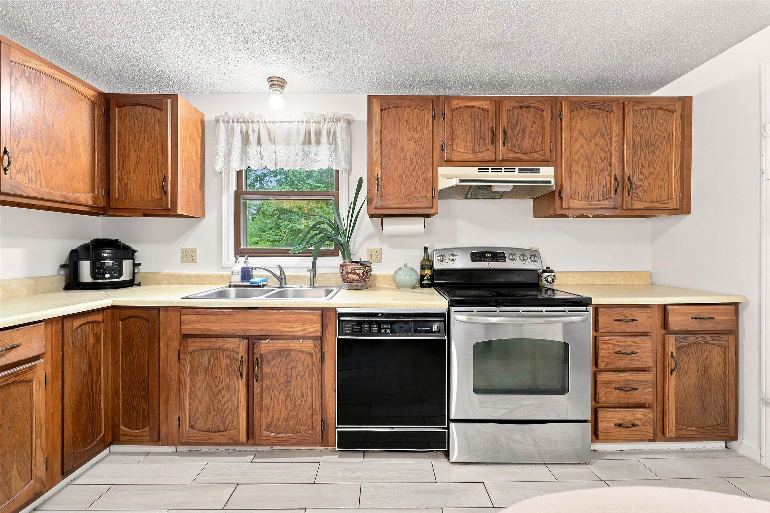 29 Hersey Lane Property Photo 10