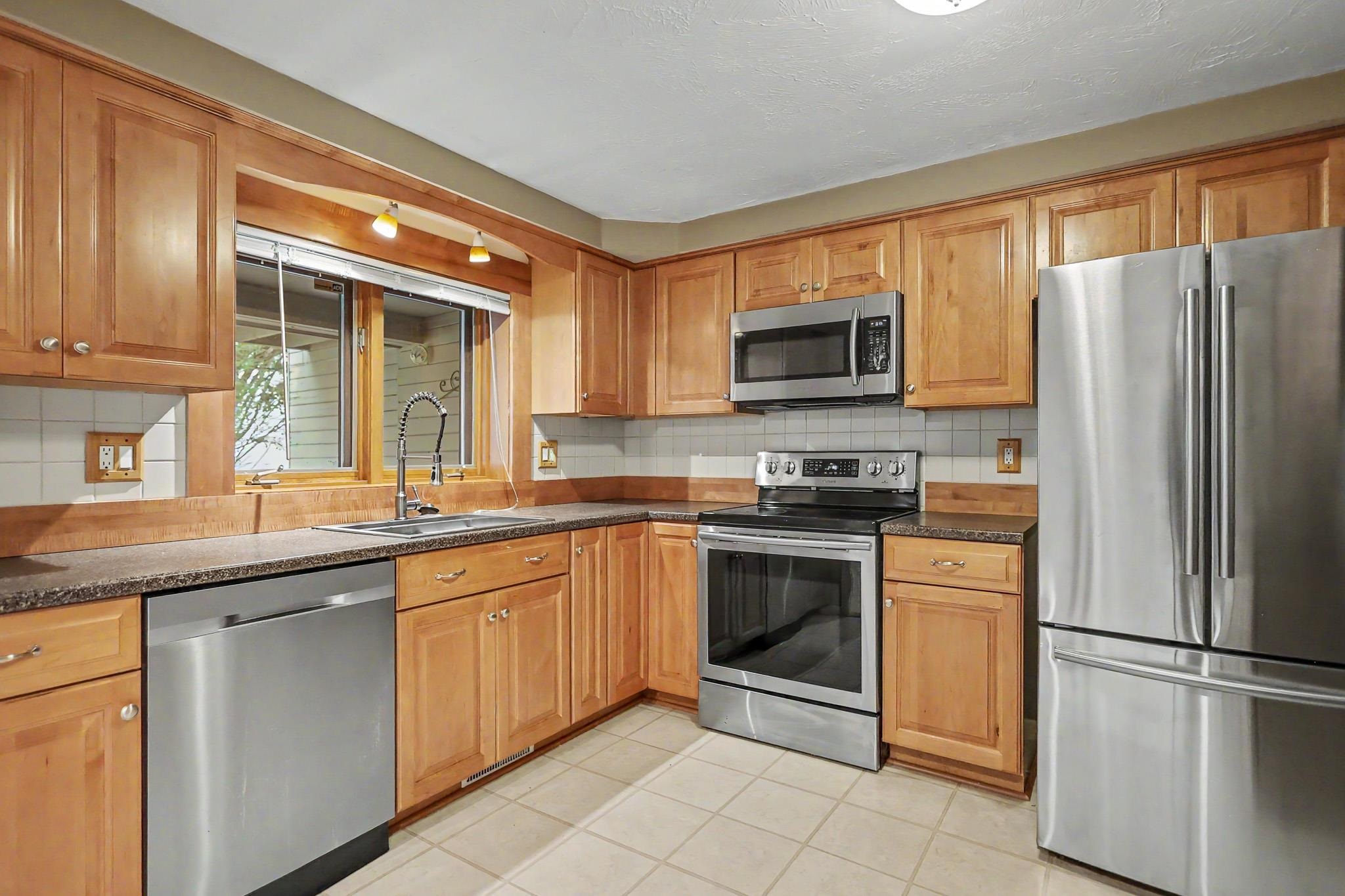 5 Tsienneto Road Property Photo 10