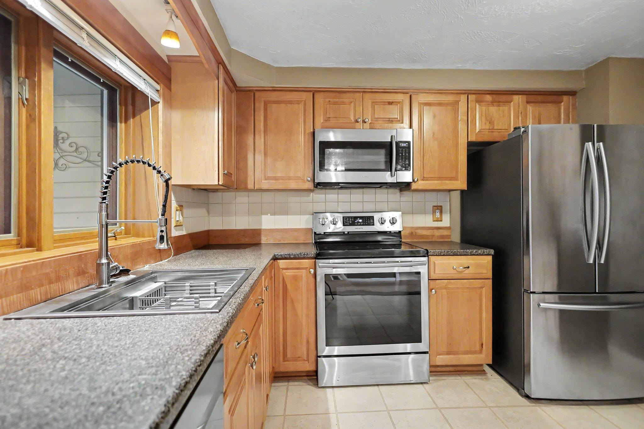 5 Tsienneto Road Property Photo 11