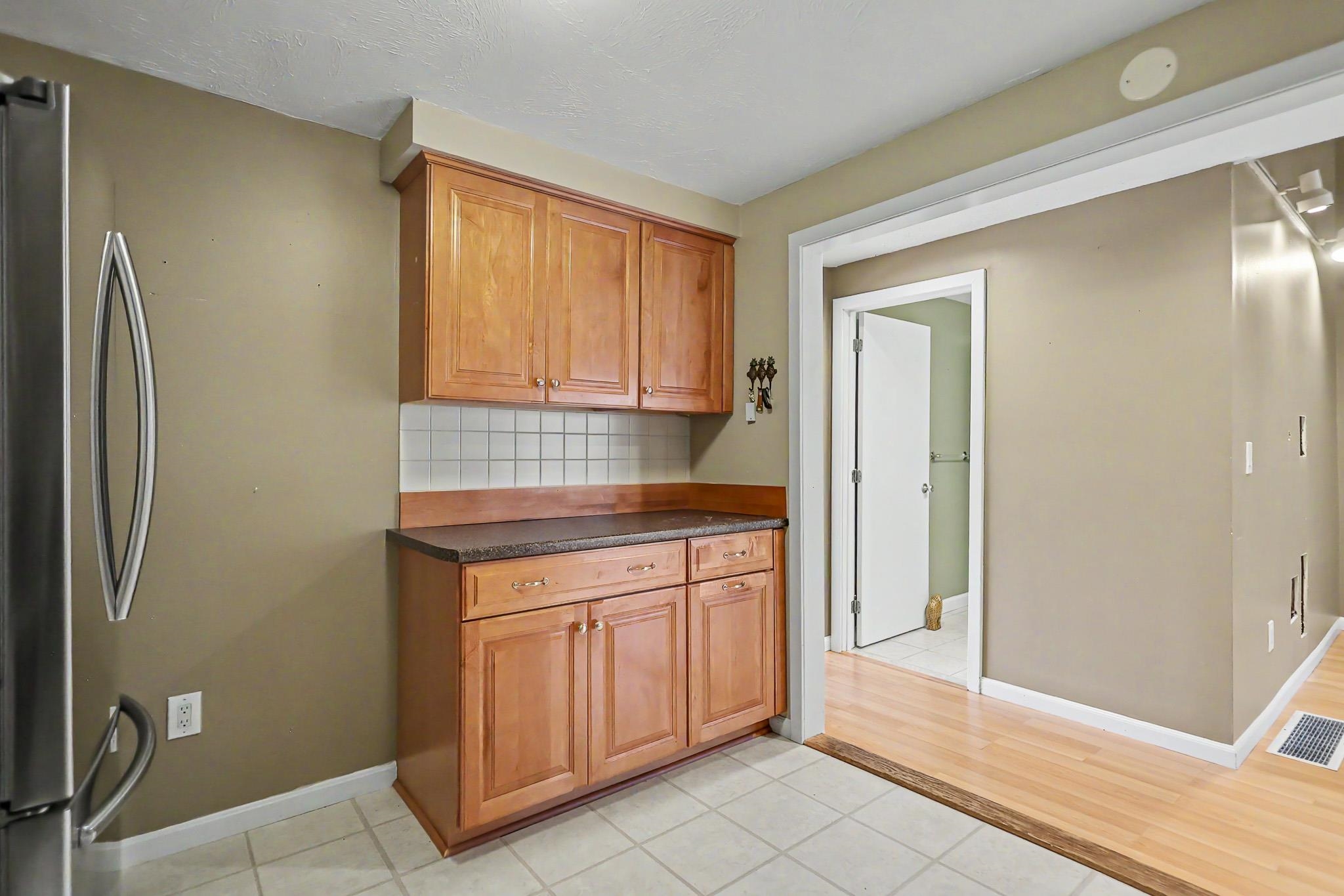 5 Tsienneto Road Property Photo 12
