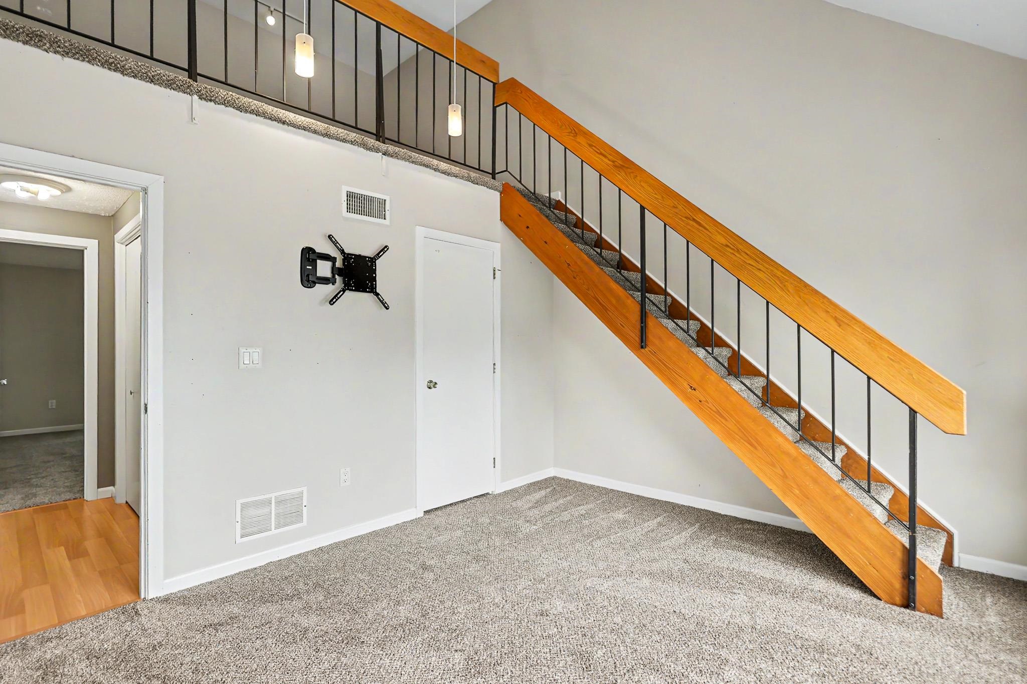 5 Tsienneto Road Property Photo 19