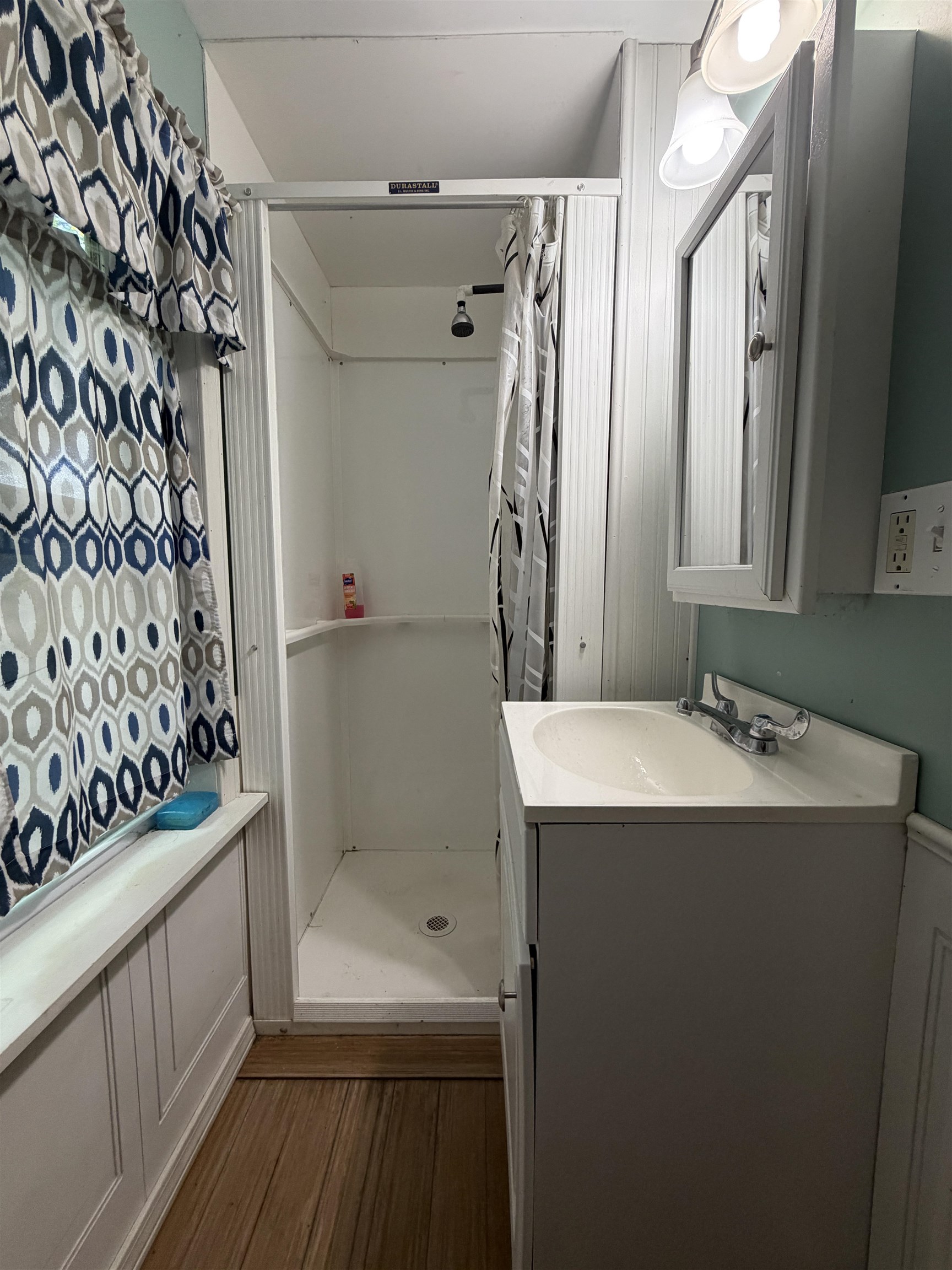 5 Shore Road Property Photo 18