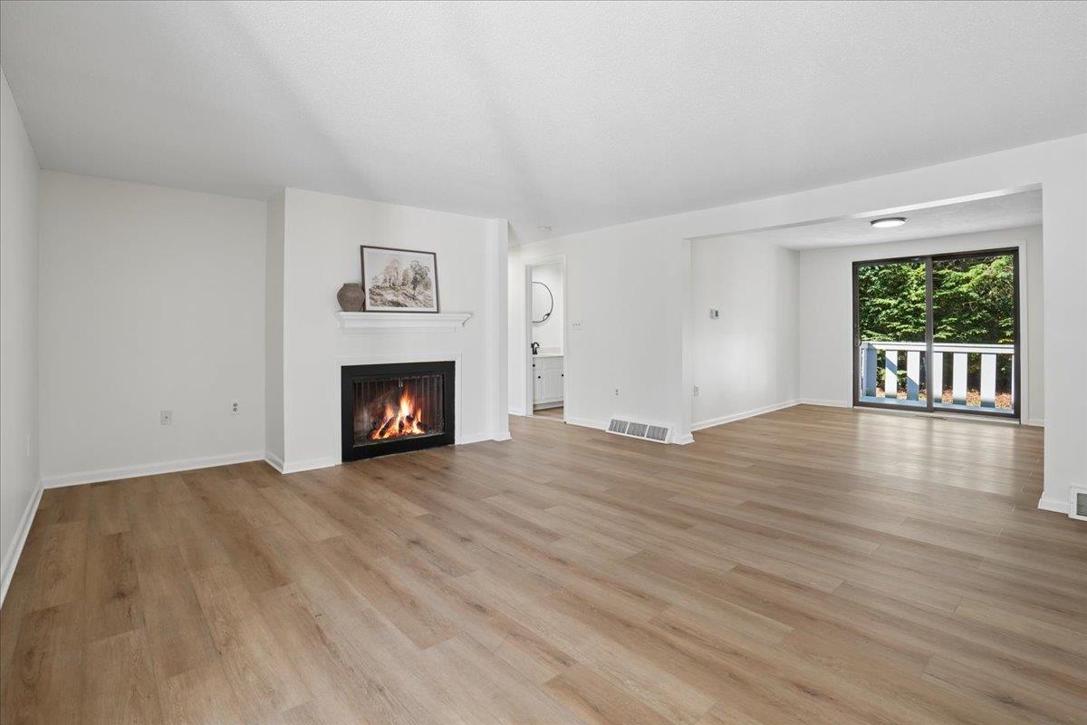 6 Black Oak Drive Property Photo 2