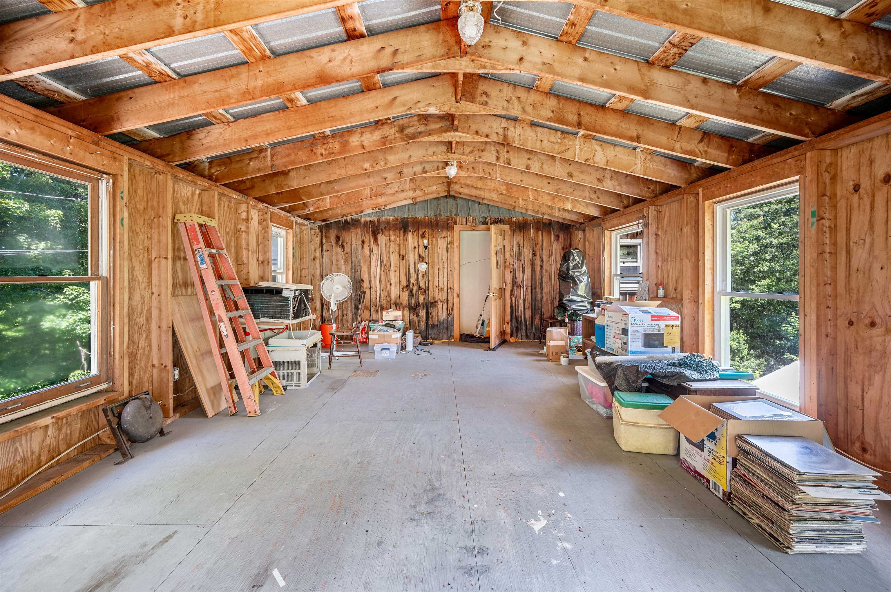 642 Hill Street Property Photo 20