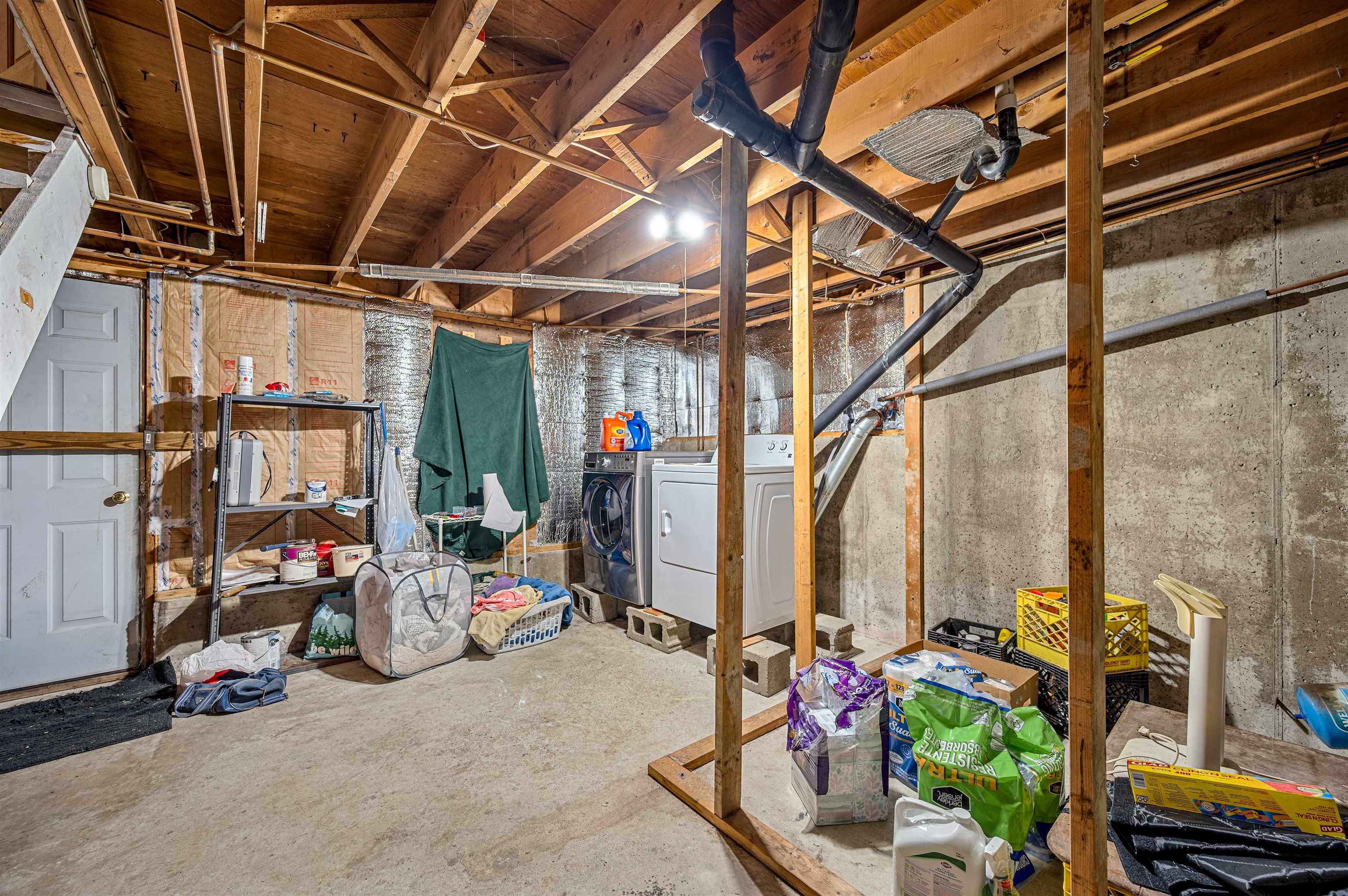 642 Hill Street Property Photo 23