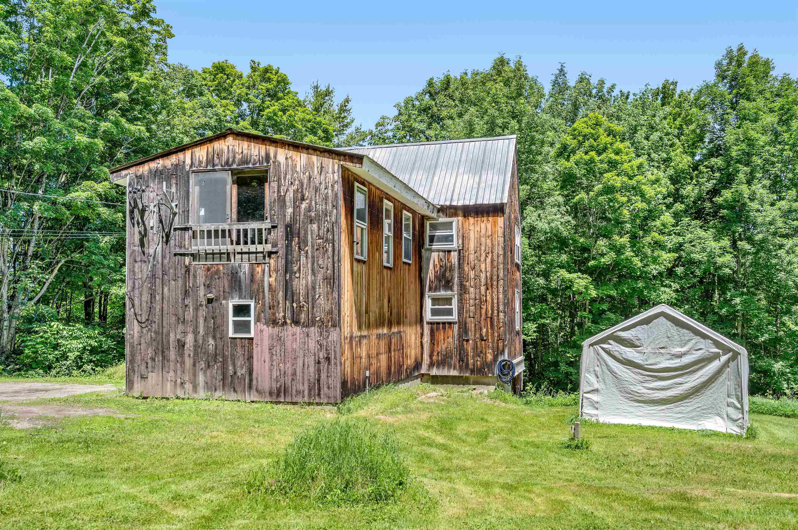 642 Hill Street Property Photo 25