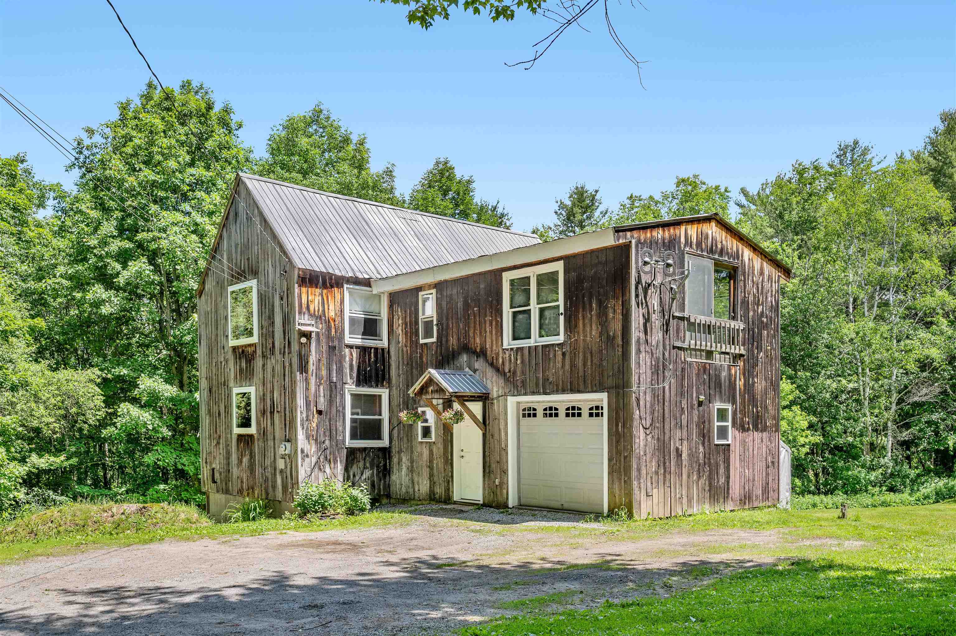 642 Hill Street Property Photo 37