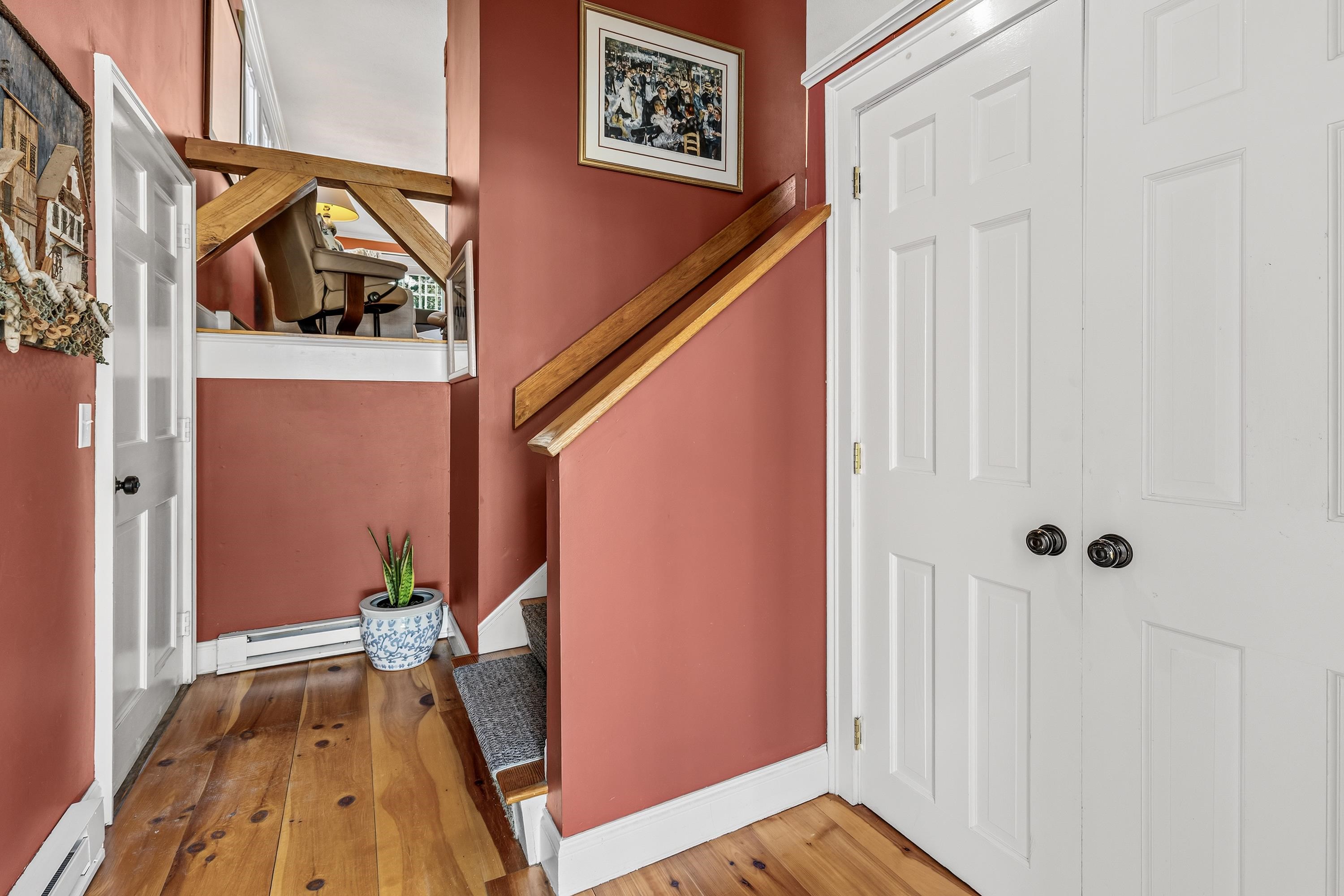 13 Hilltop Place Property Photo 3