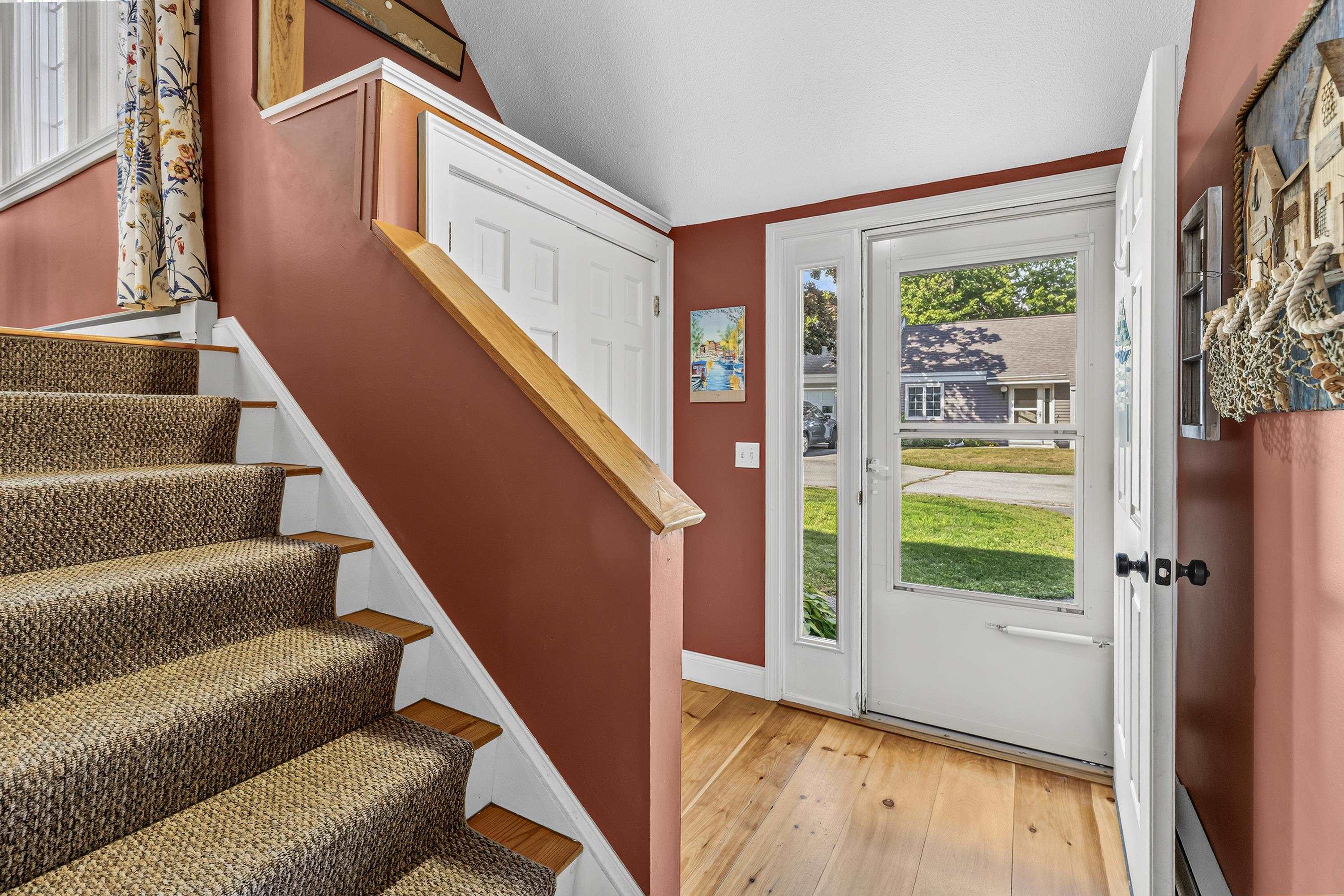 13 Hilltop Place Property Photo 4