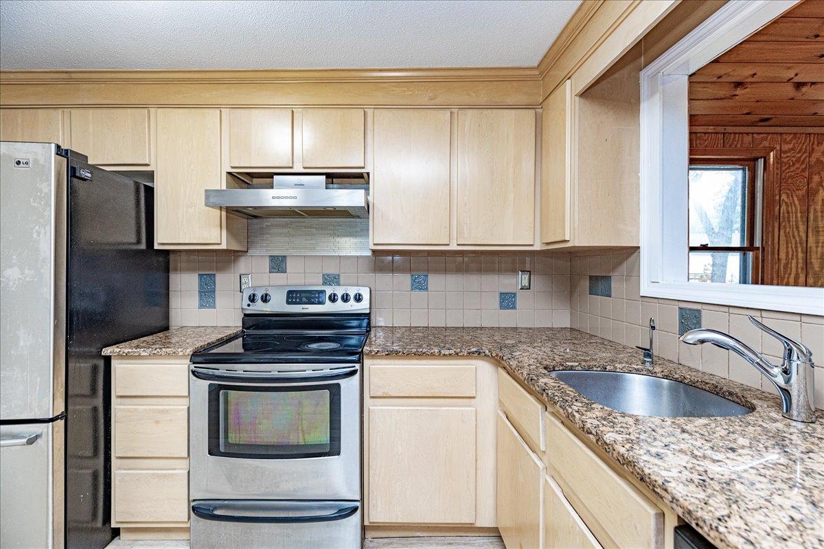 3 Bernice Avenue Property Photo 9