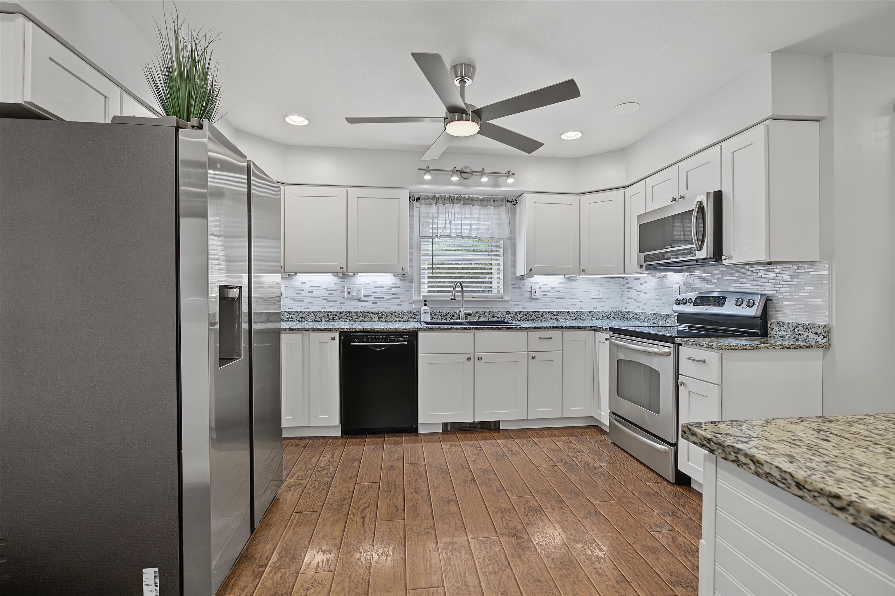 176 Stanton Street Property Photo 4