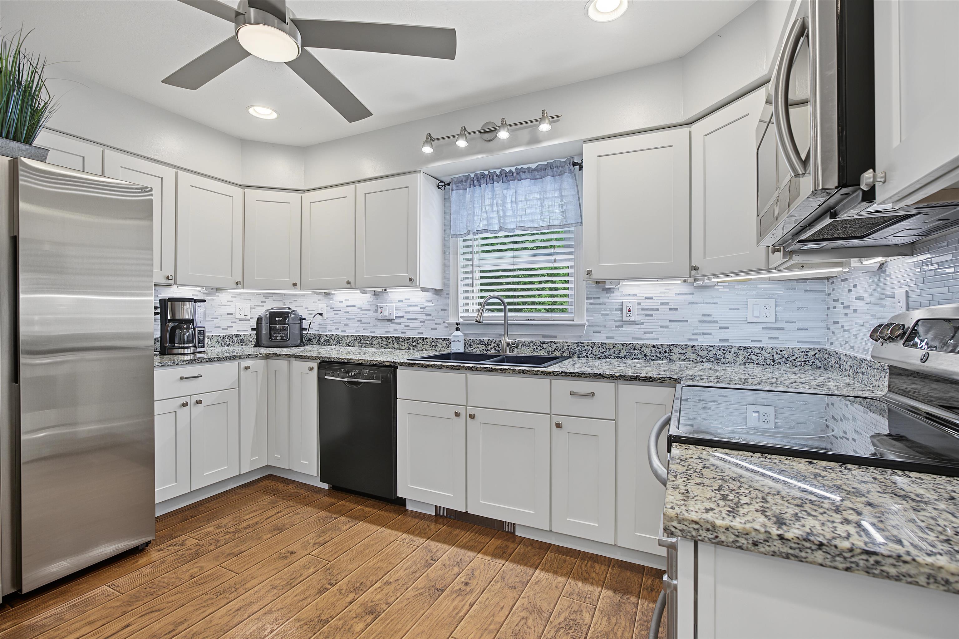 176 Stanton Street Property Photo 10