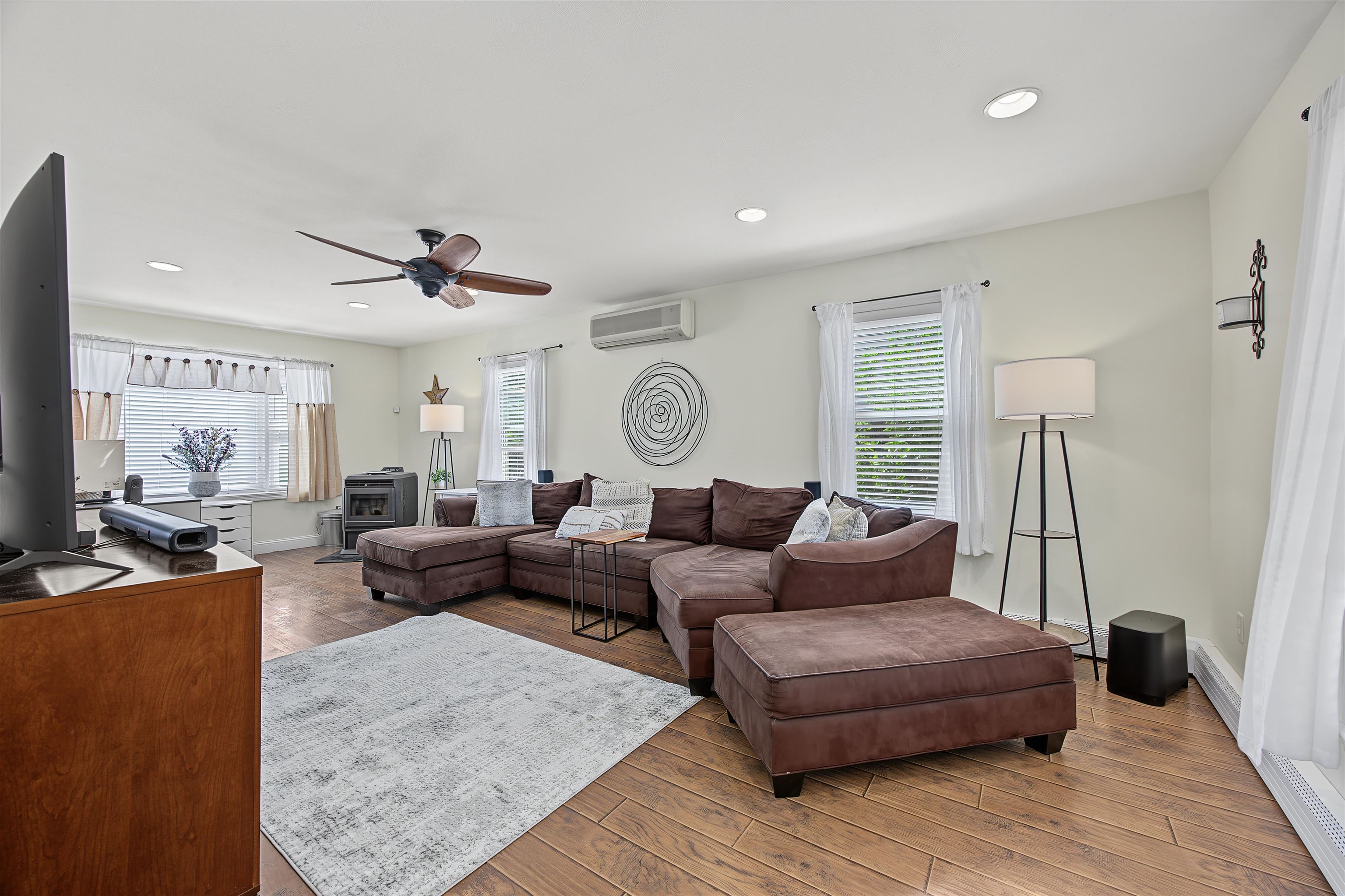 176 Stanton Street Property Photo 14
