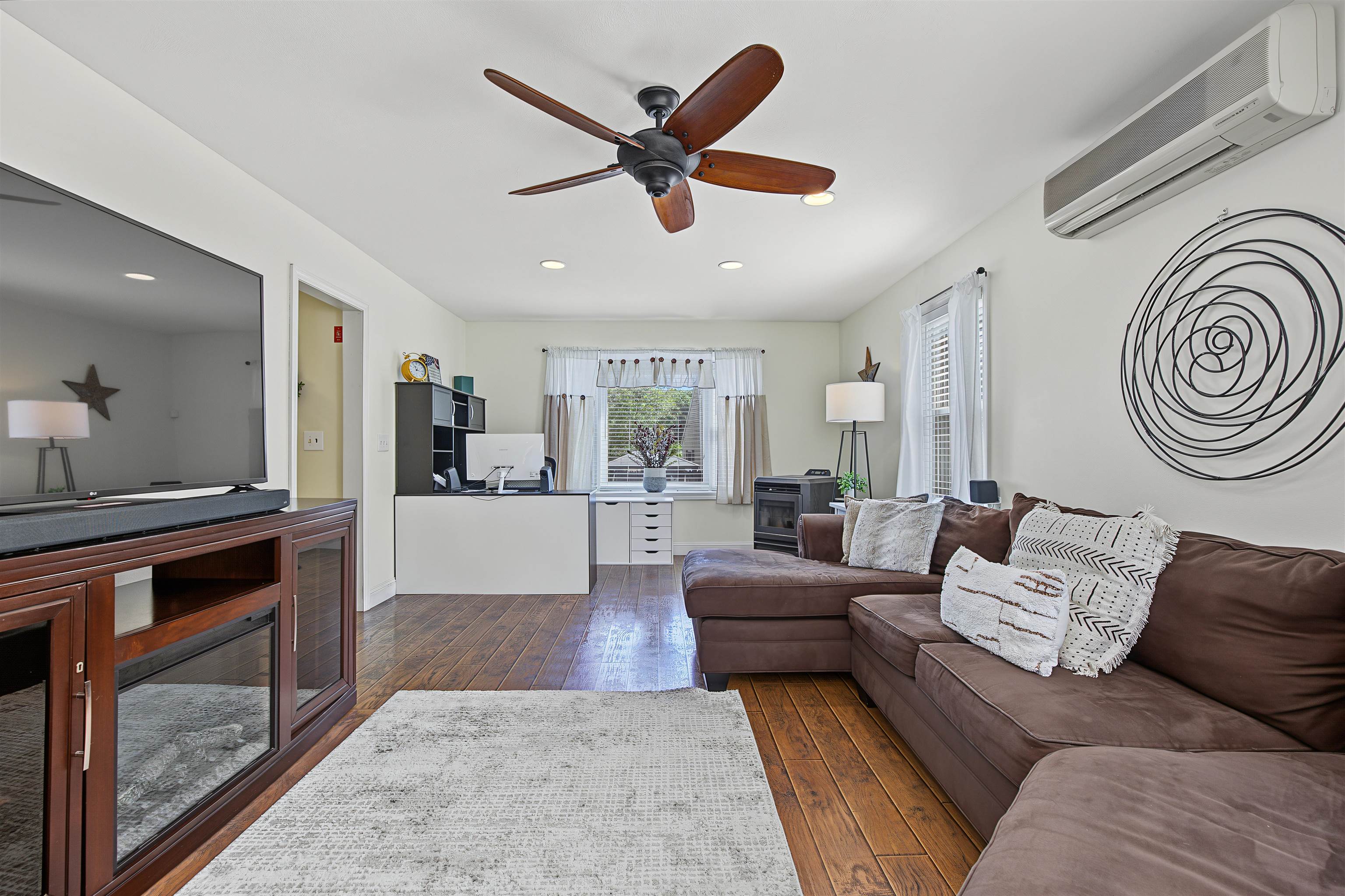 176 Stanton Street Property Photo 16