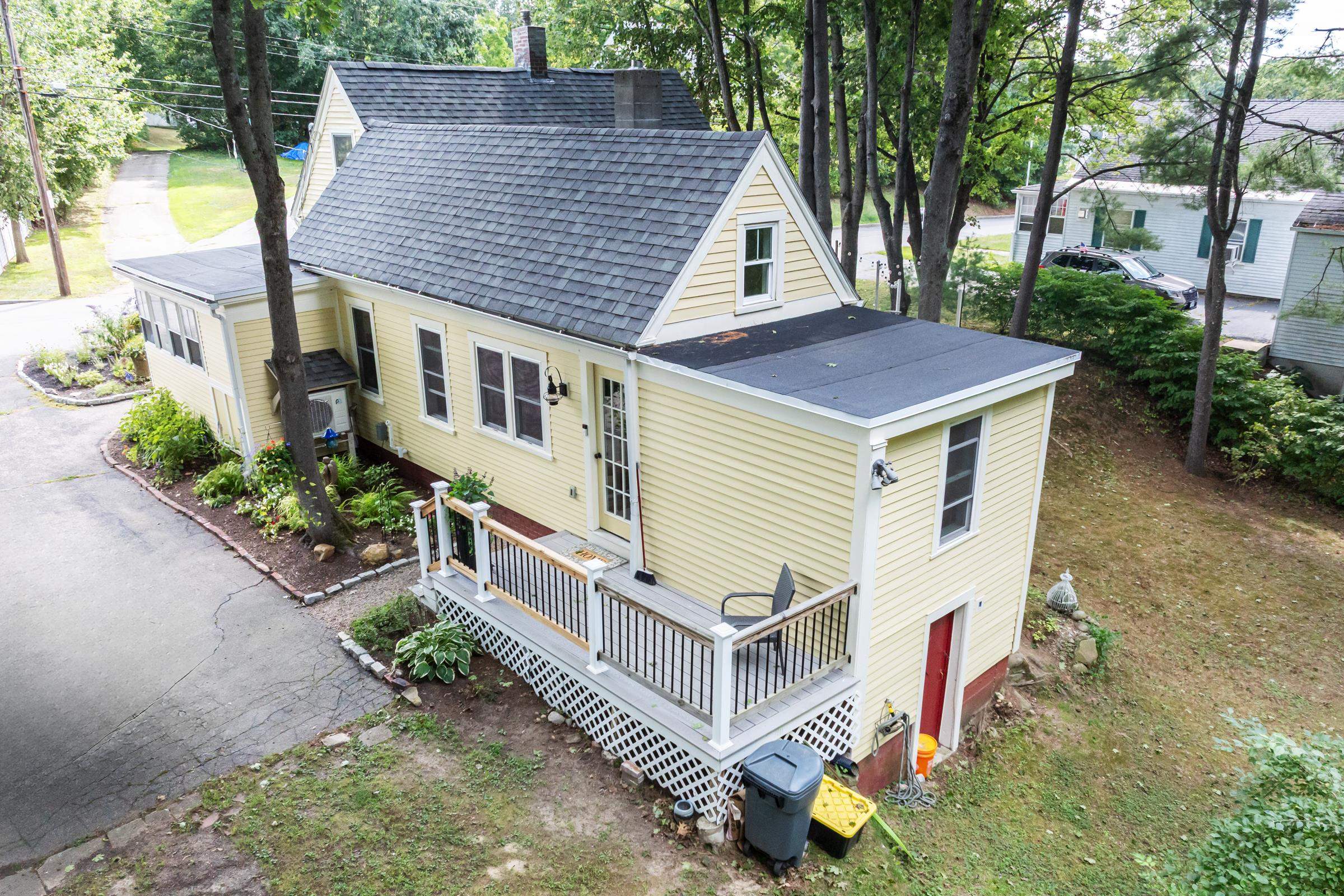 59 Maple Street Property Photo 3
