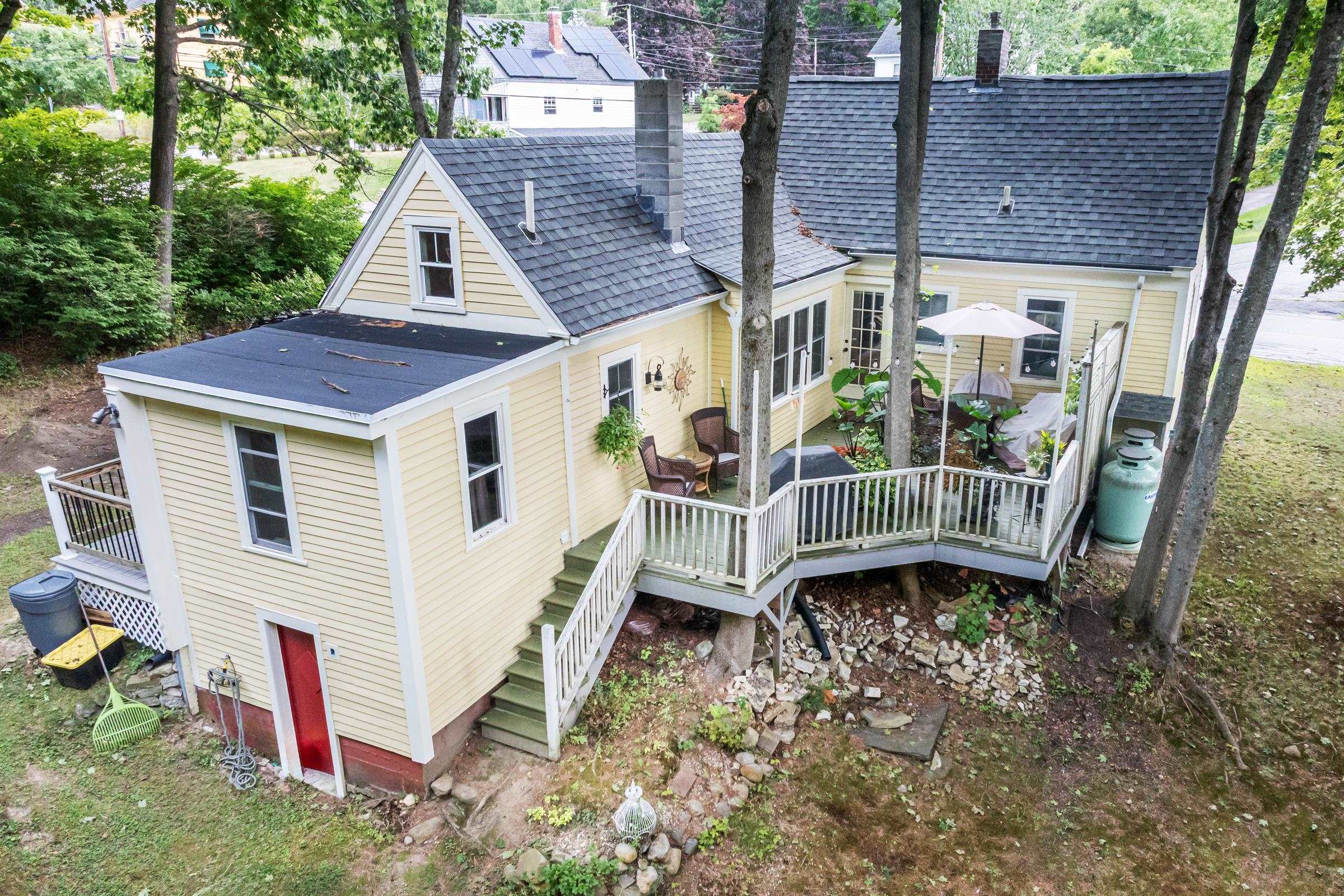 59 Maple Street Property Photo 4